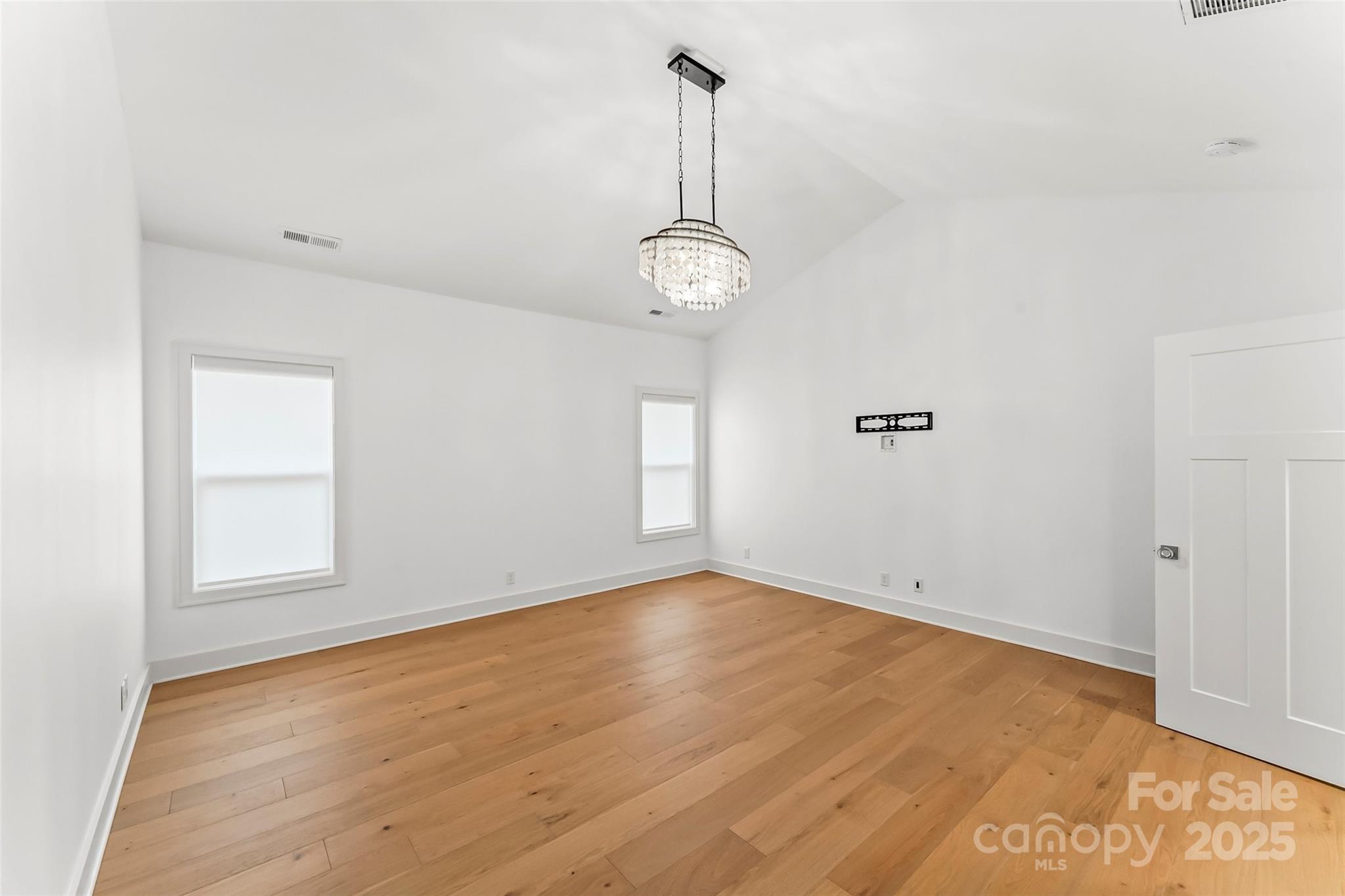 241 Millbrae Loop Property Photo 14
