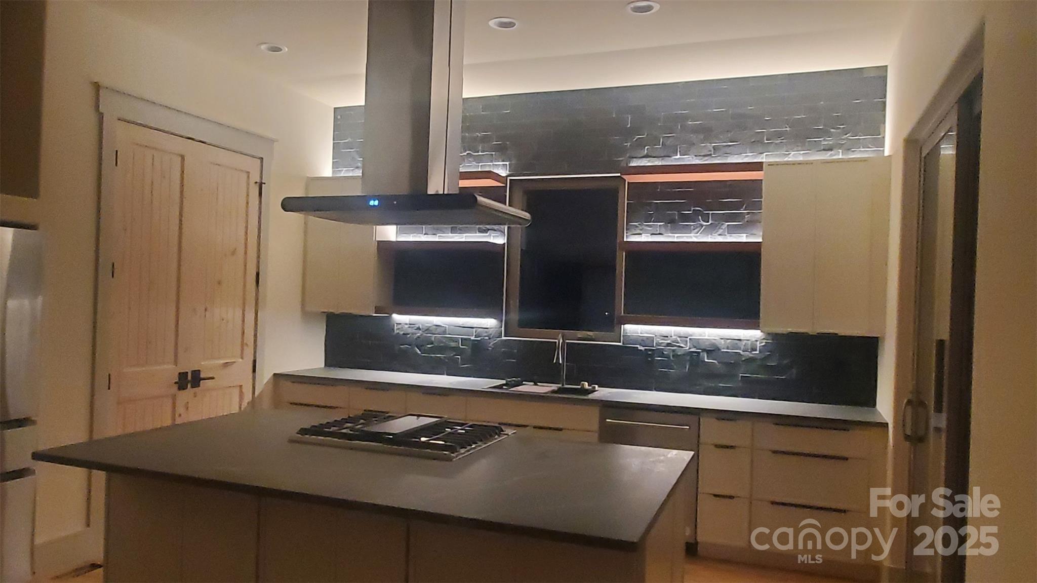 246 Half Moon Mile None Property Photo 21