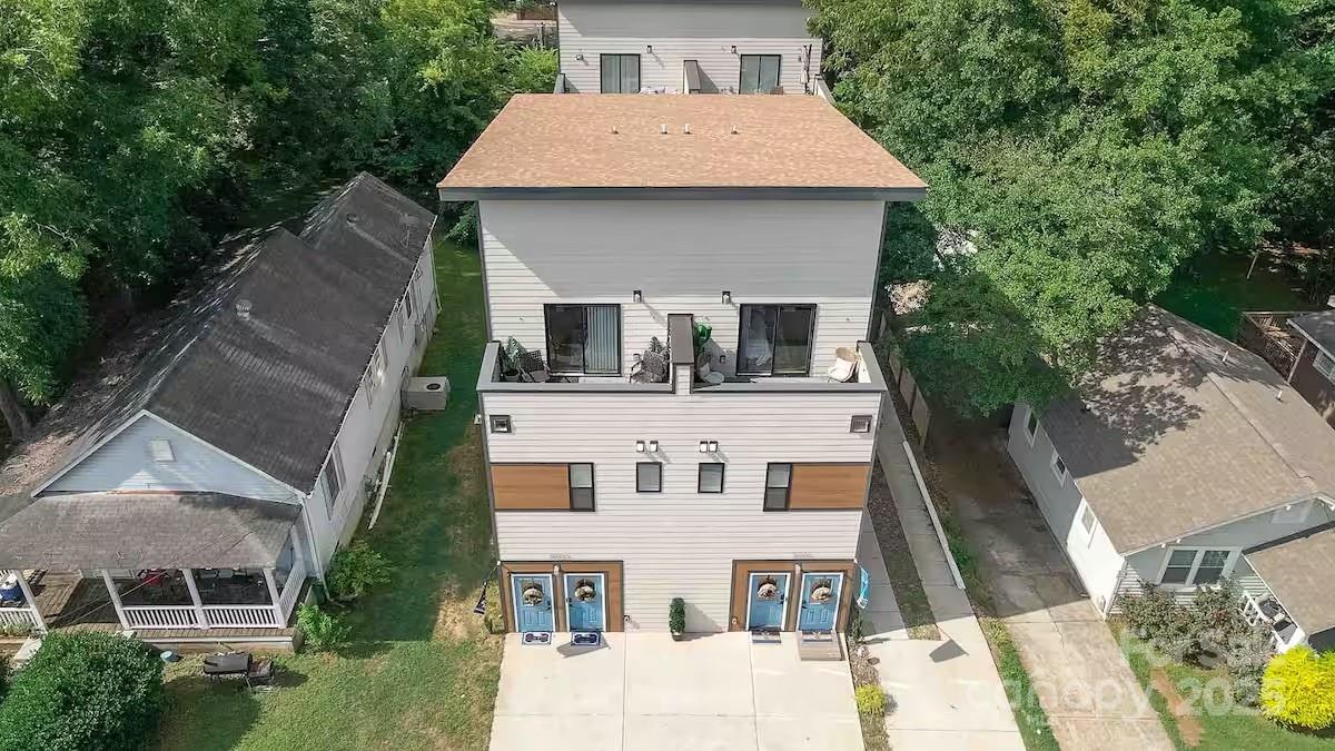 1113 Greenleaf Avenue A/b Property Photo 1