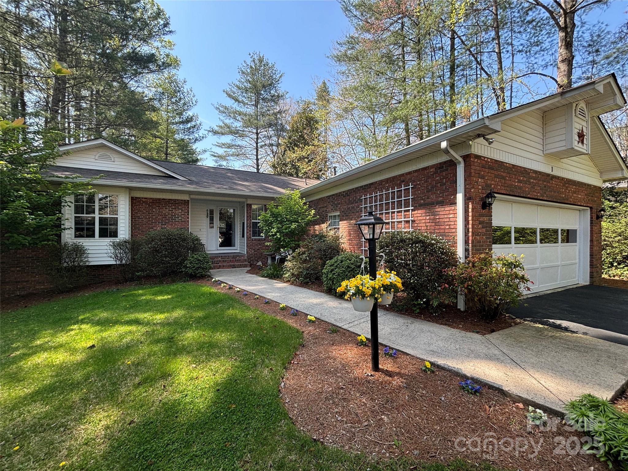 3 Pebble Beach Court Property Photo