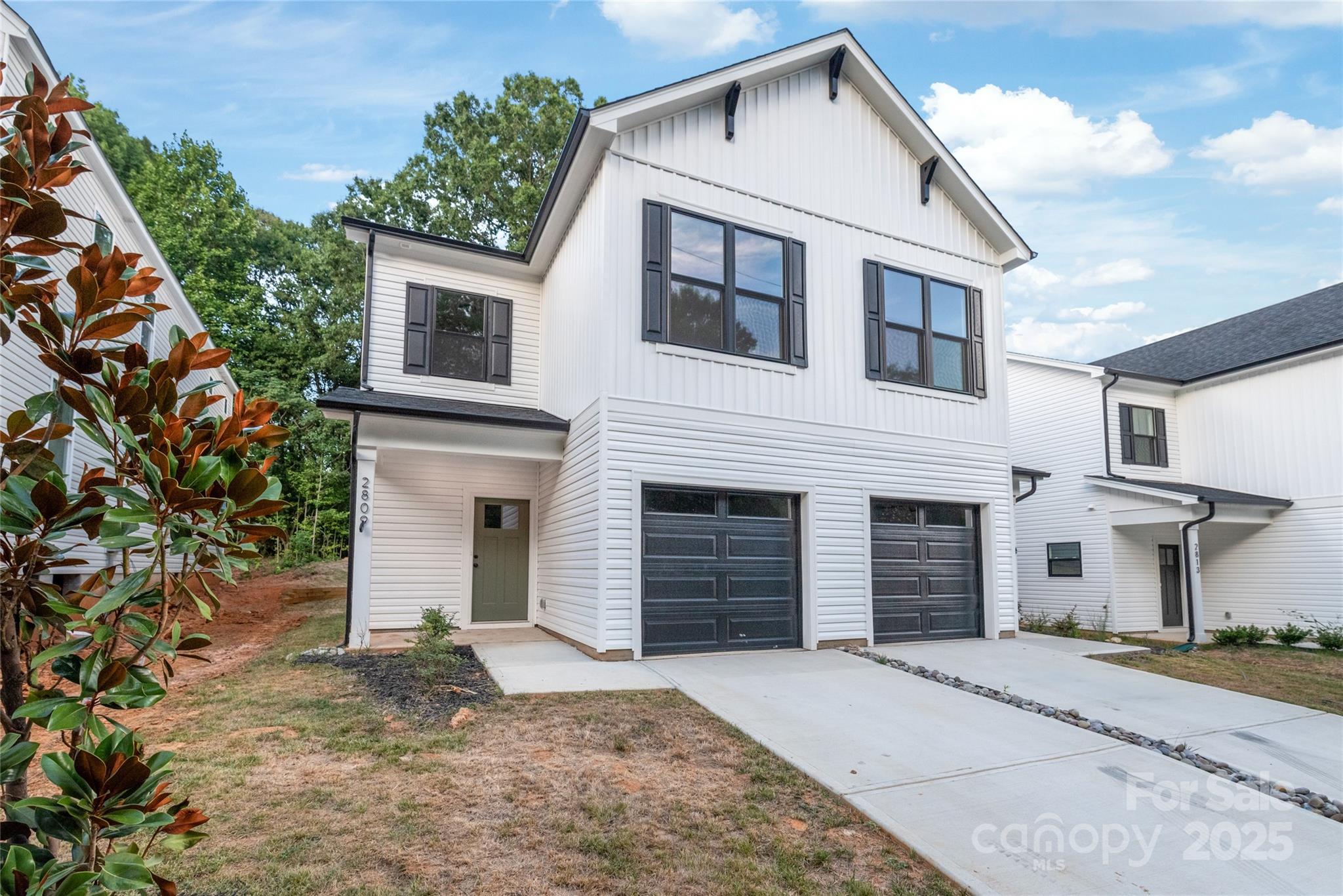 2809 New Pineola Road Property Photo 2