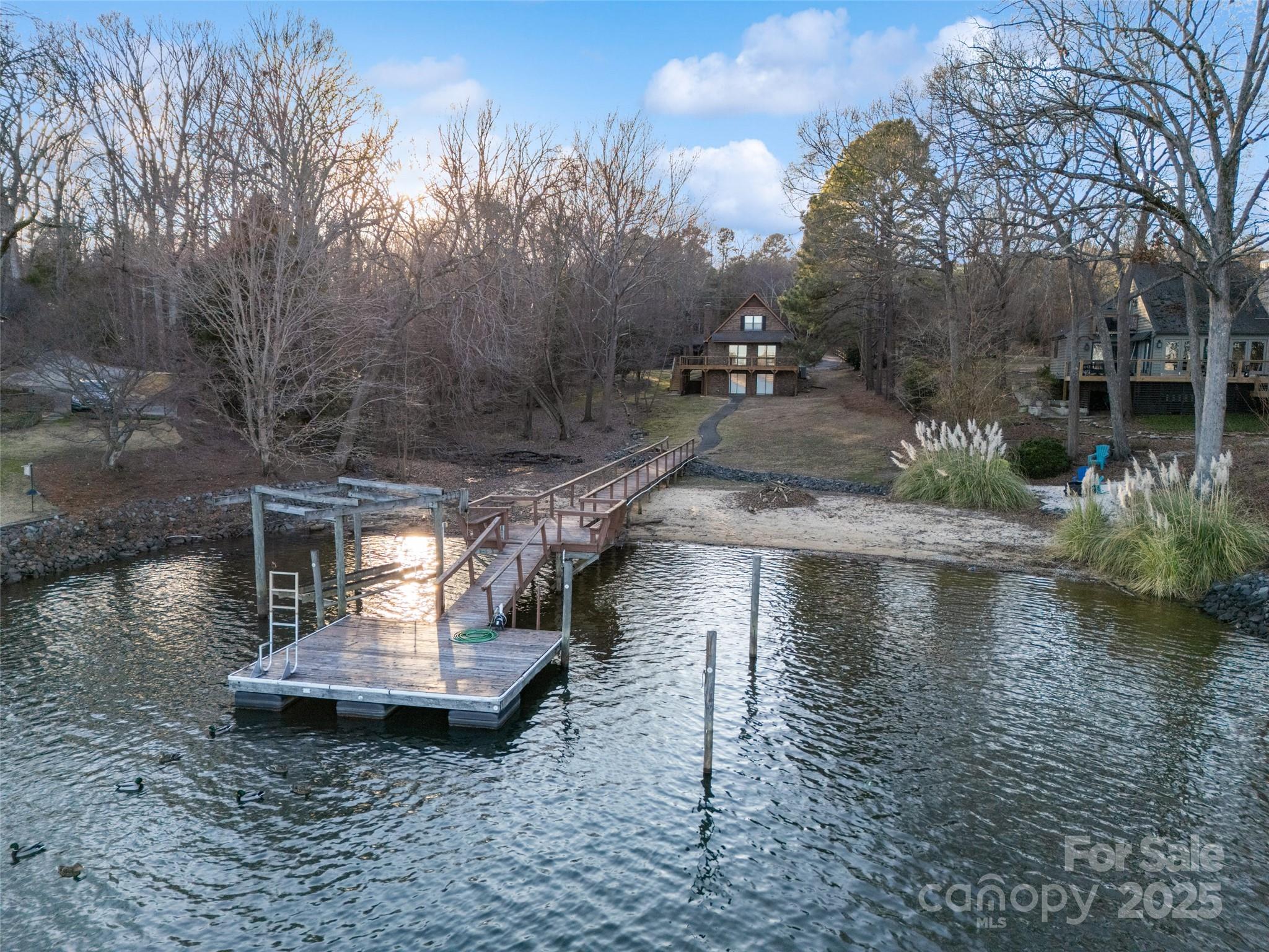5580 Crepe Myrtle Road Property Photo
