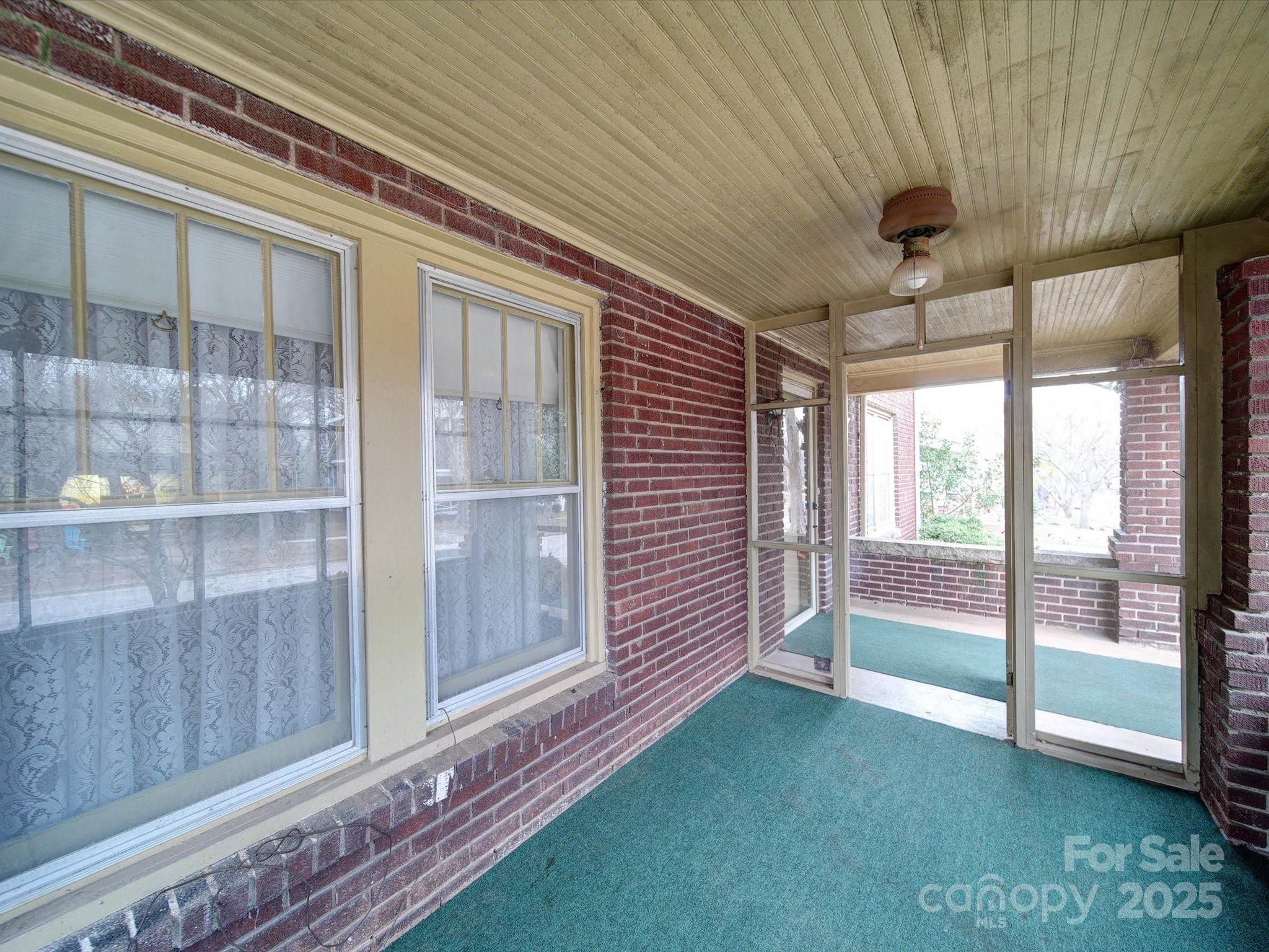 113 2nd Street Property Photo 7