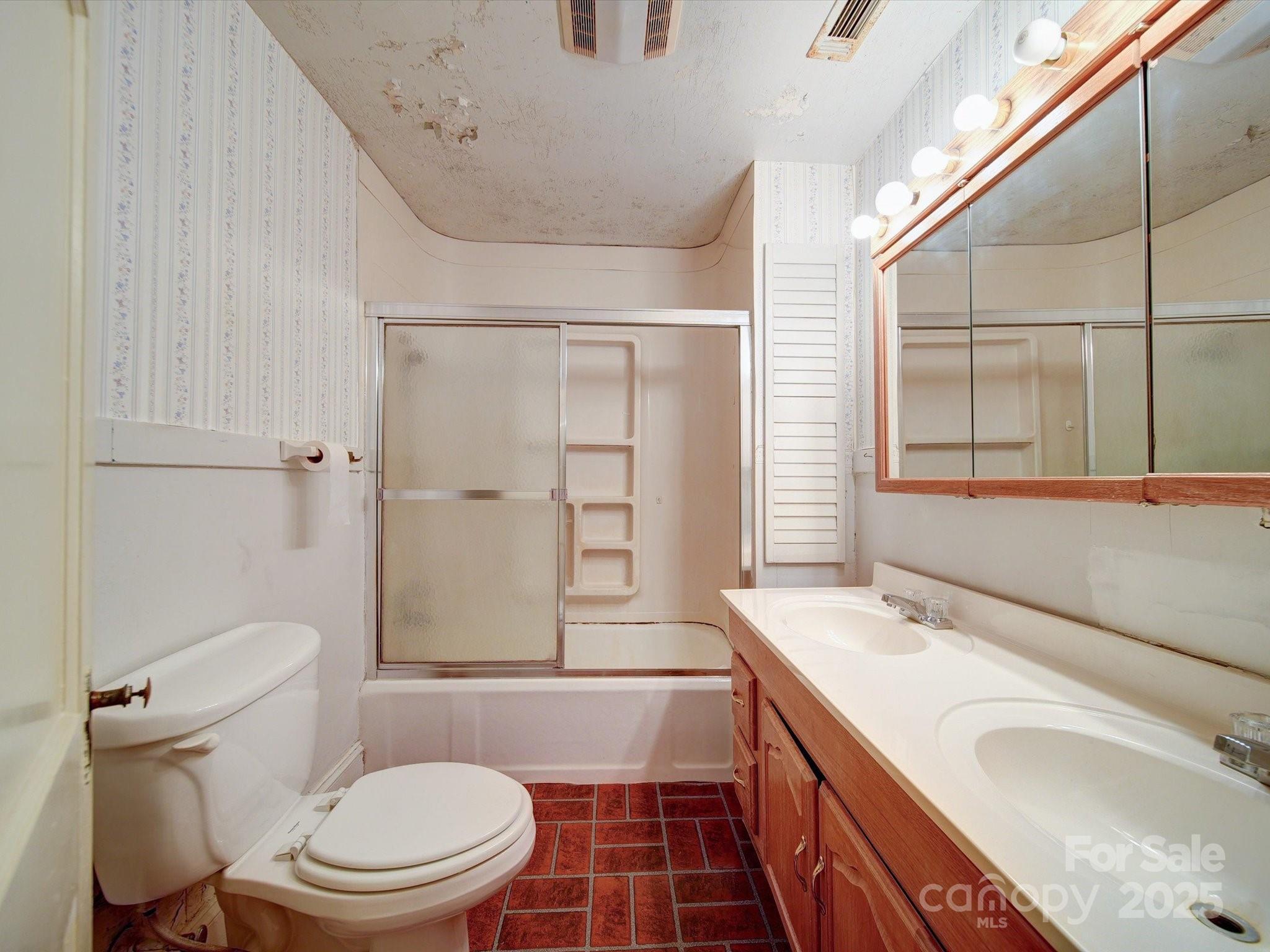 113 2nd Street Property Photo 10