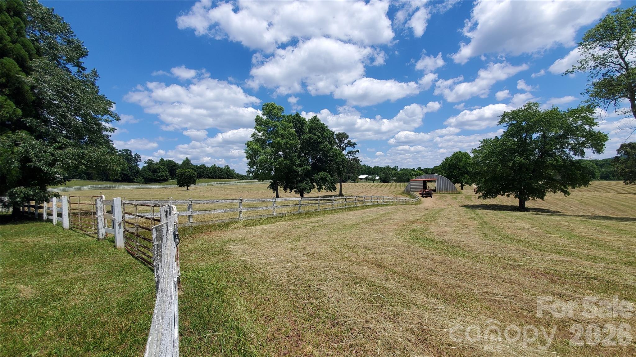 755 Hamilton Drive Property Photo 6