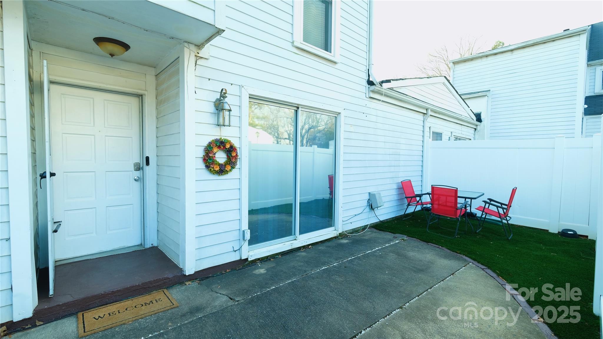 7005 Stonington Lane Property Photo