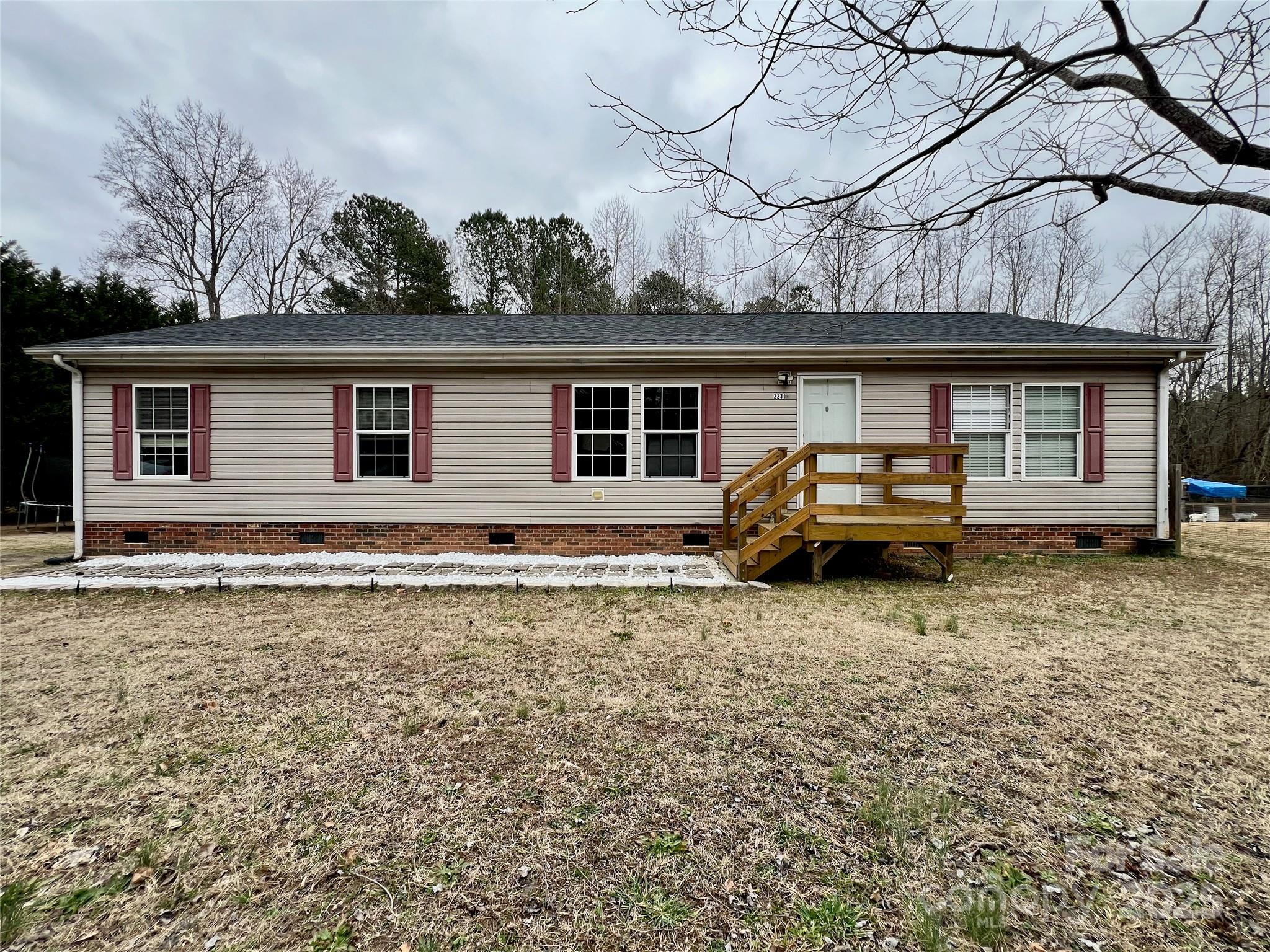 2231 Devine Road Property Photo