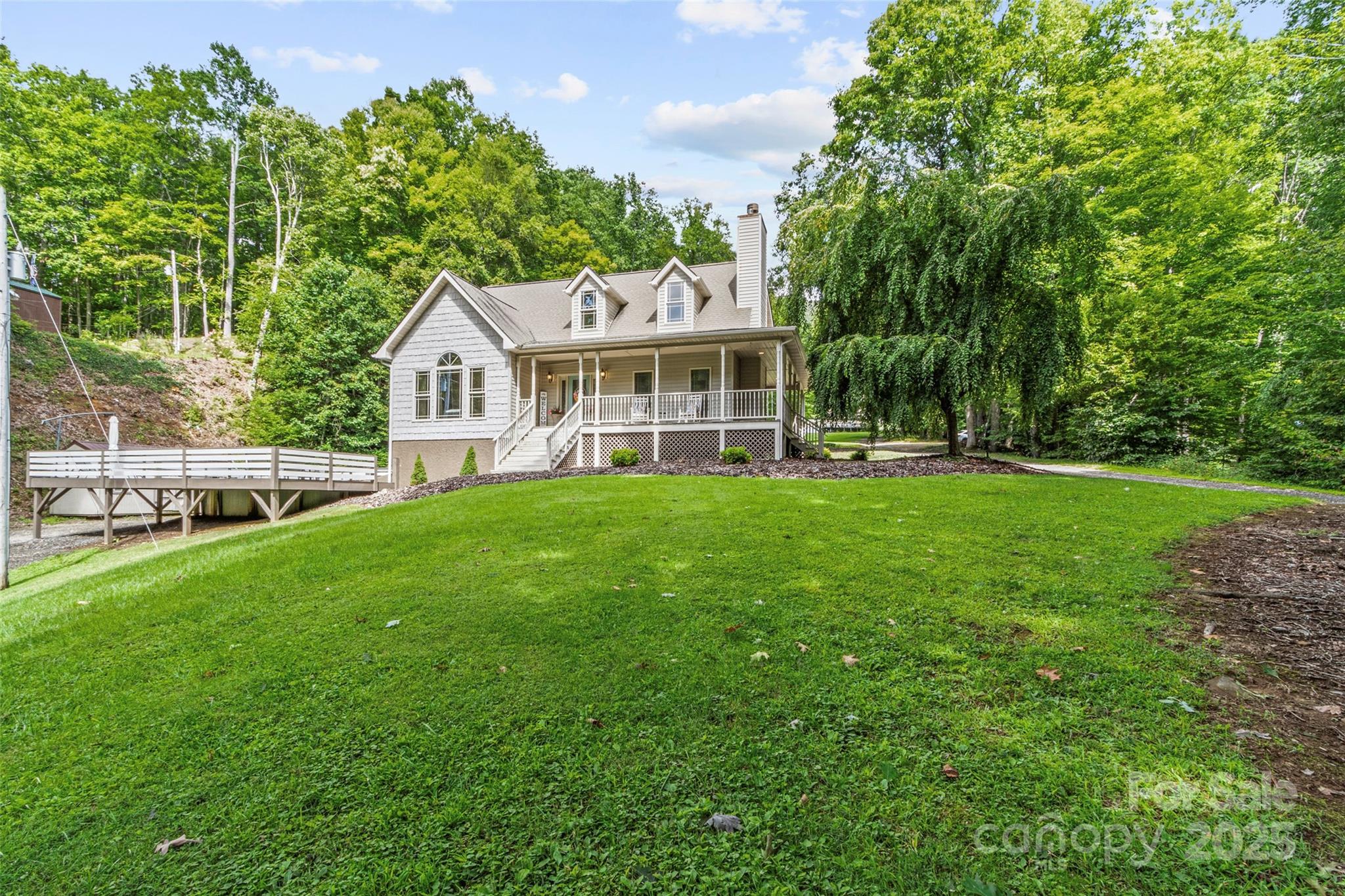 35 Lands End Drive Property Photo 1