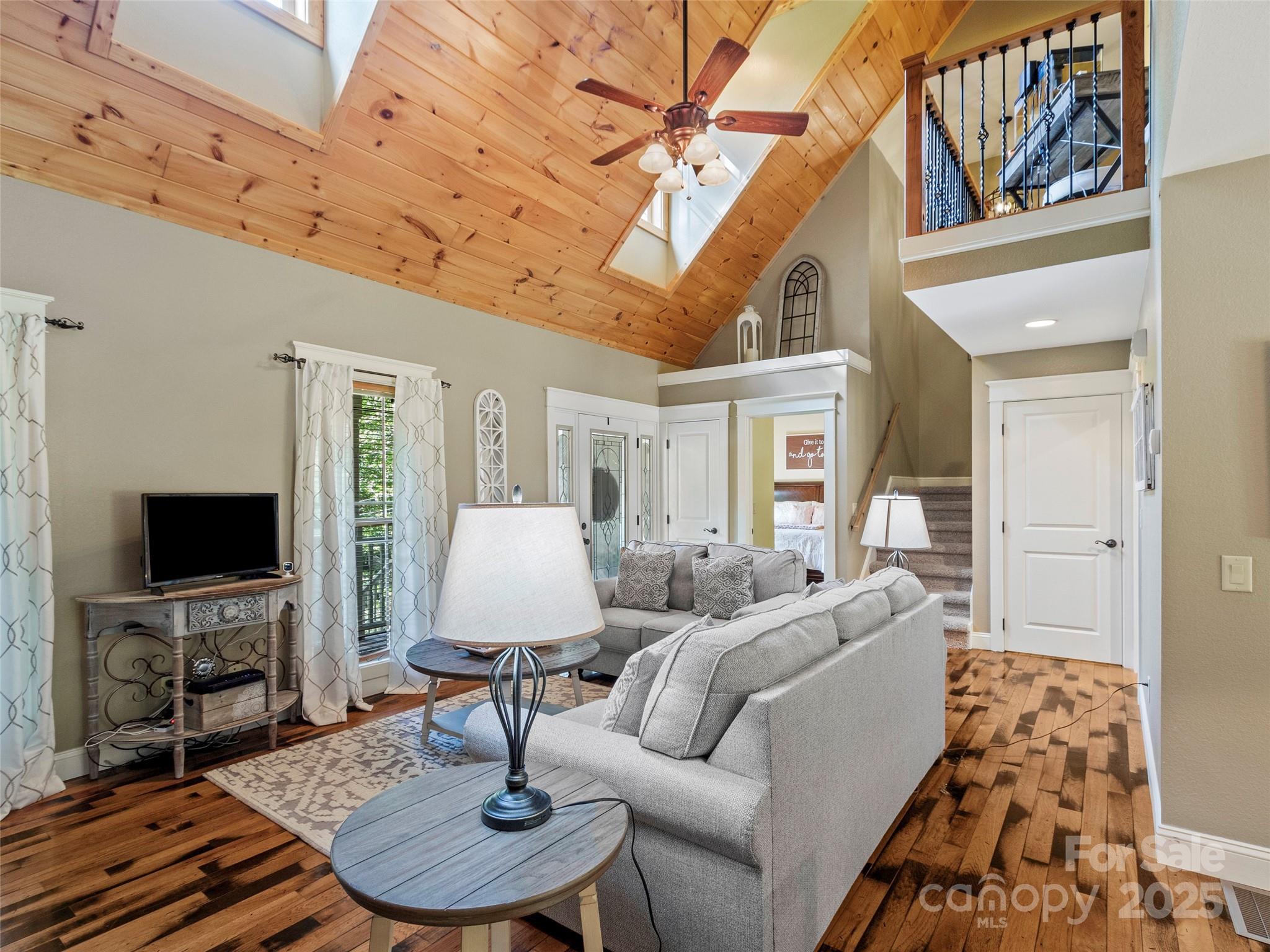 35 Lands End Drive Property Photo 4