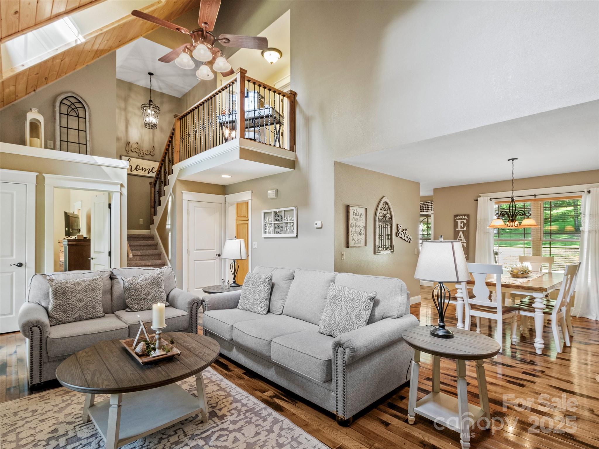 35 Lands End Drive Property Photo 8