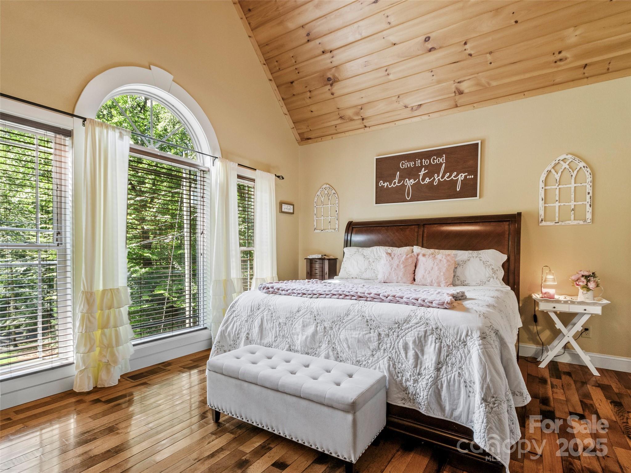 35 Lands End Drive Property Photo 12