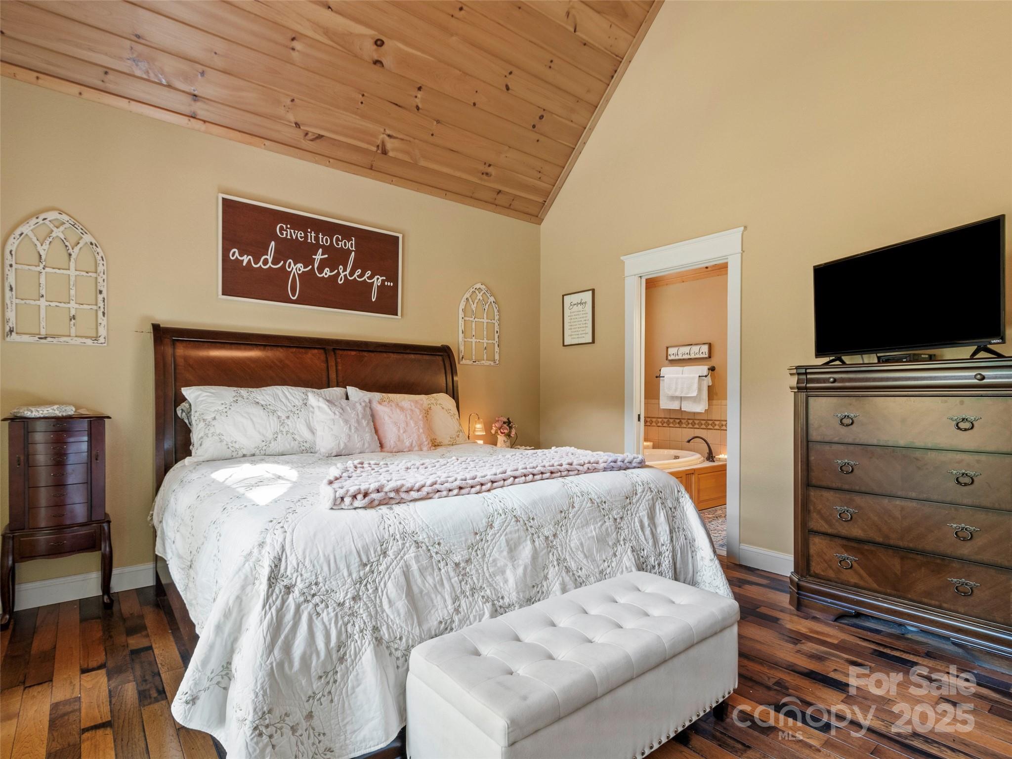 35 Lands End Drive Property Photo 13