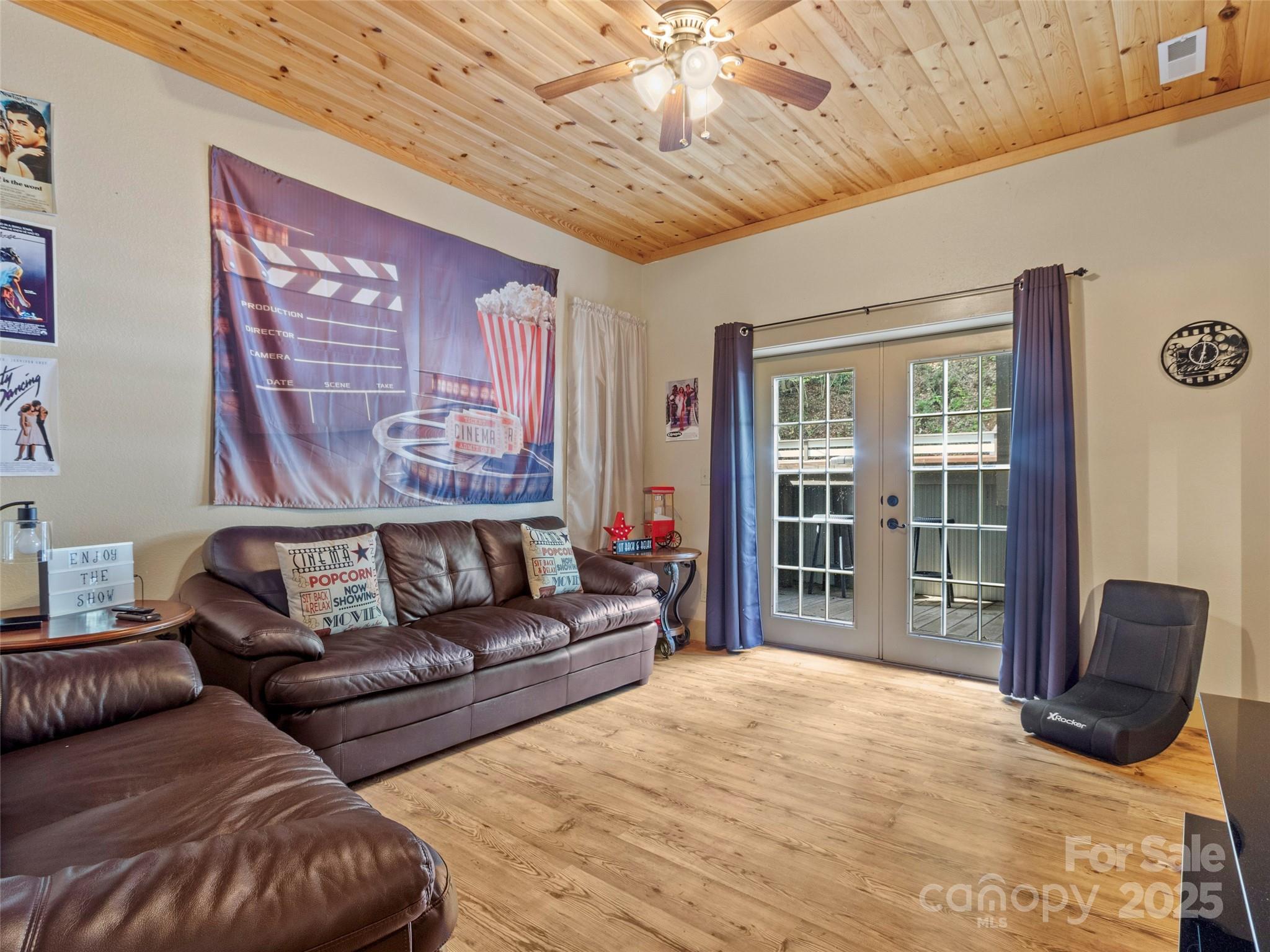 35 Lands End Drive Property Photo 23