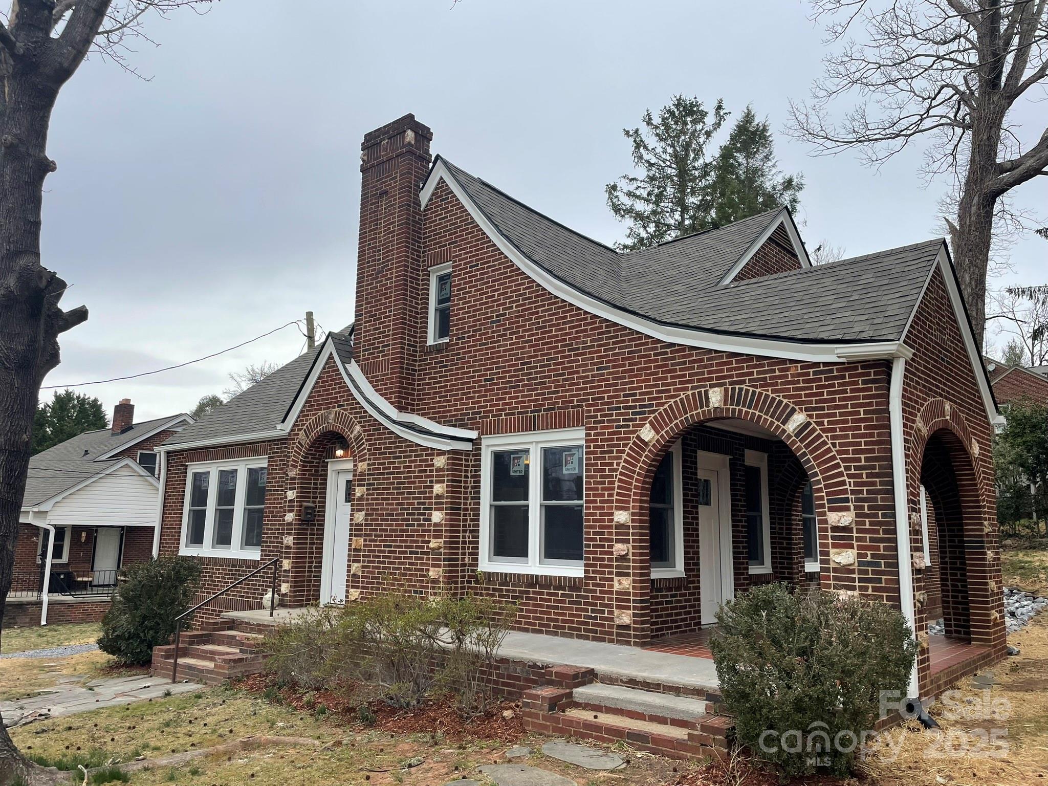 108 Evans Street Property Photo