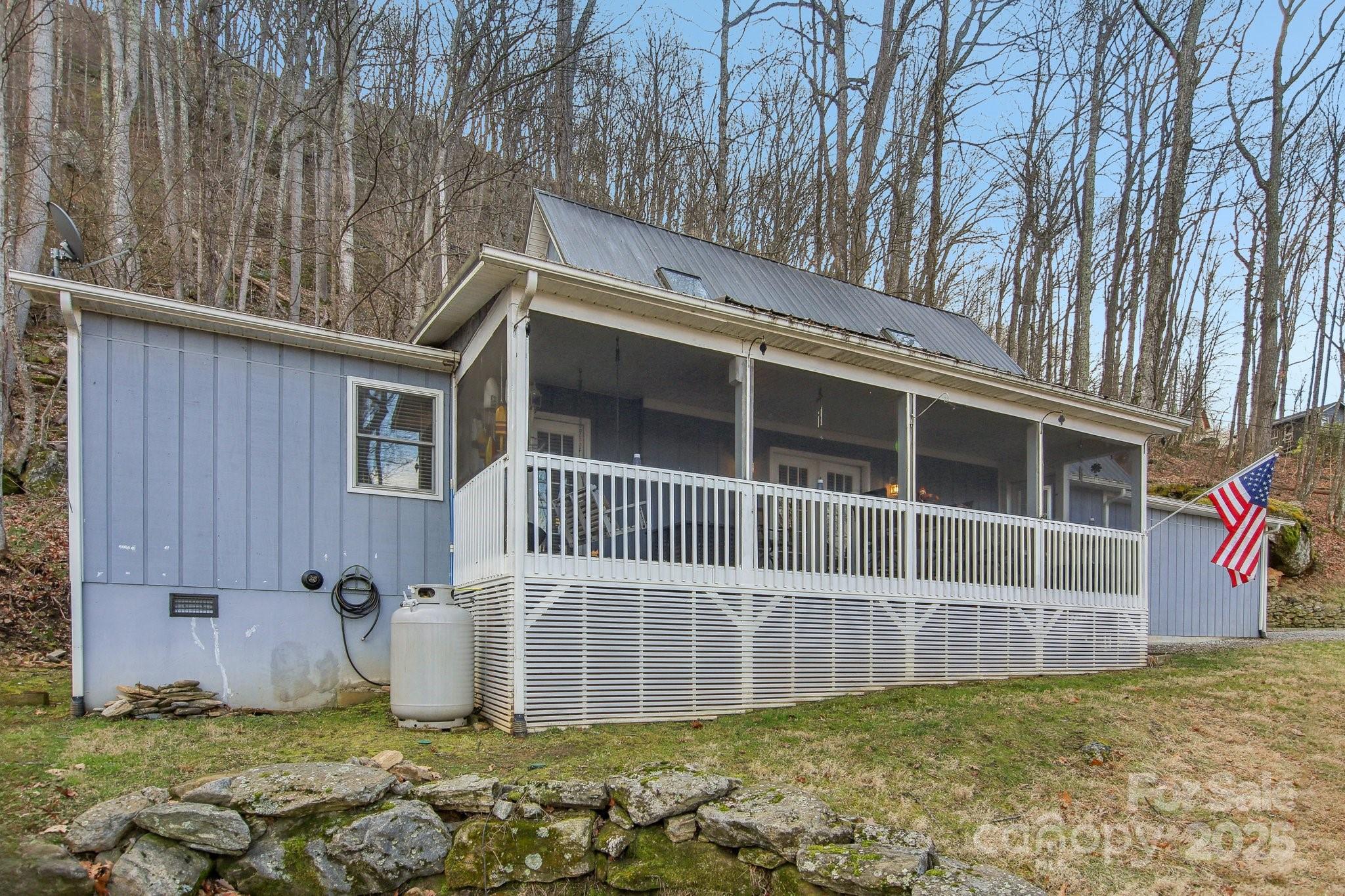 167 Treetop Lane Property Photo