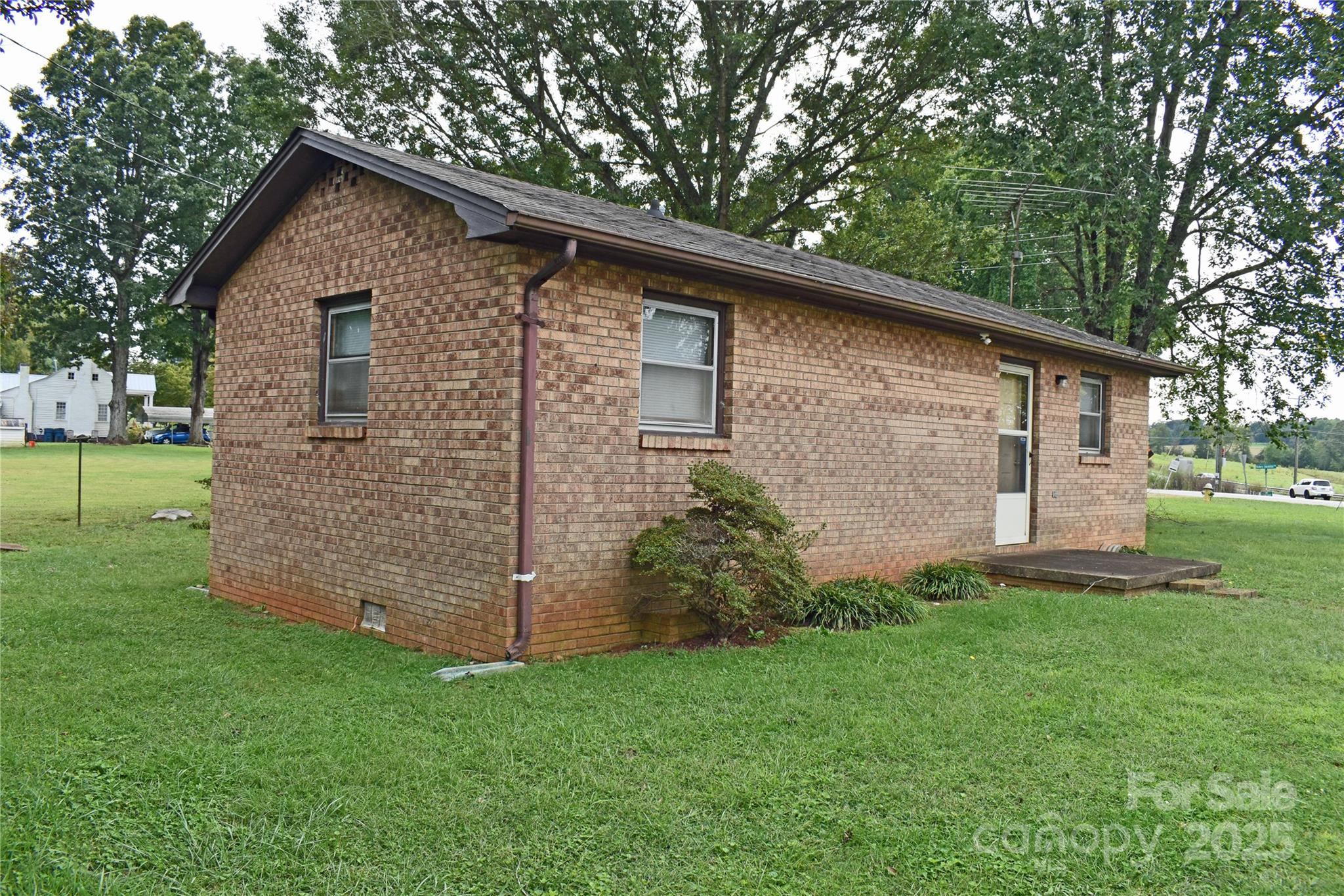 3624 Hickory Lincolnton Highway Property Photo 4