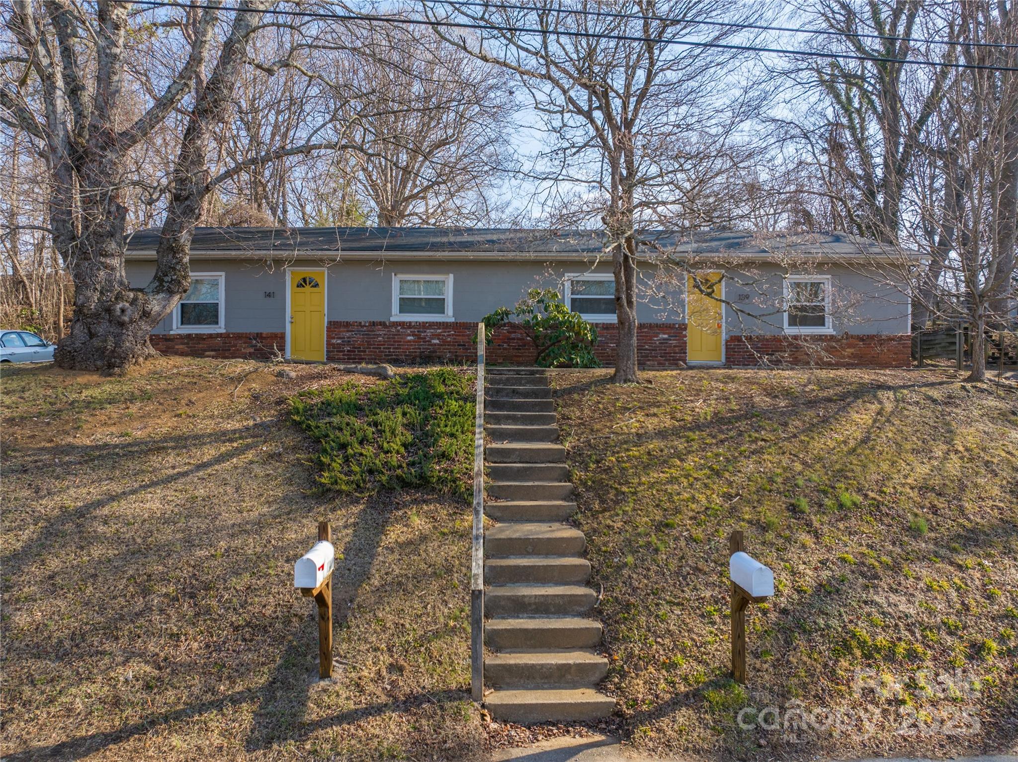 139/141 Dunwell Avenue Property Photo