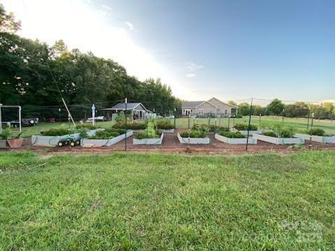 28139 Real Estate Listings Main Image