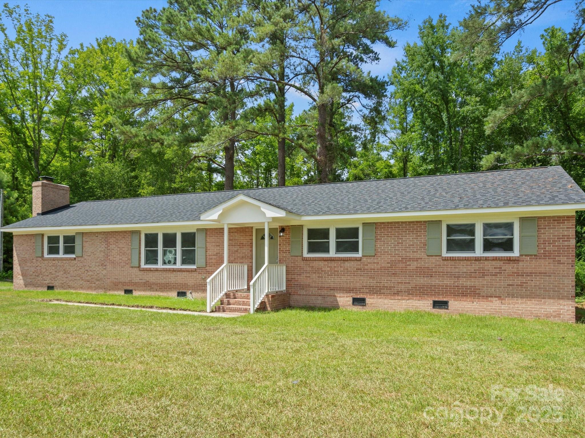 45 Isgett Circle Property Photo