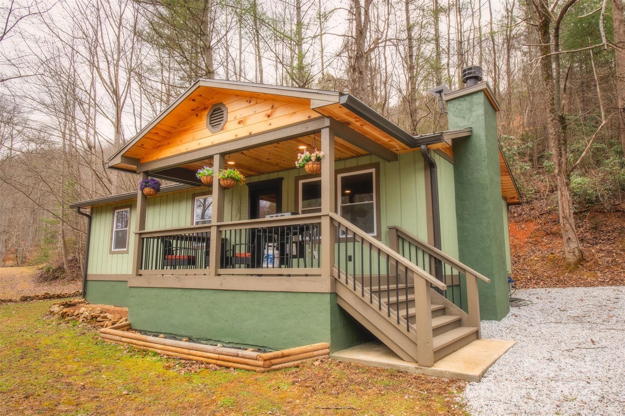 23 Honeysuckle Ridge Property Photo 1