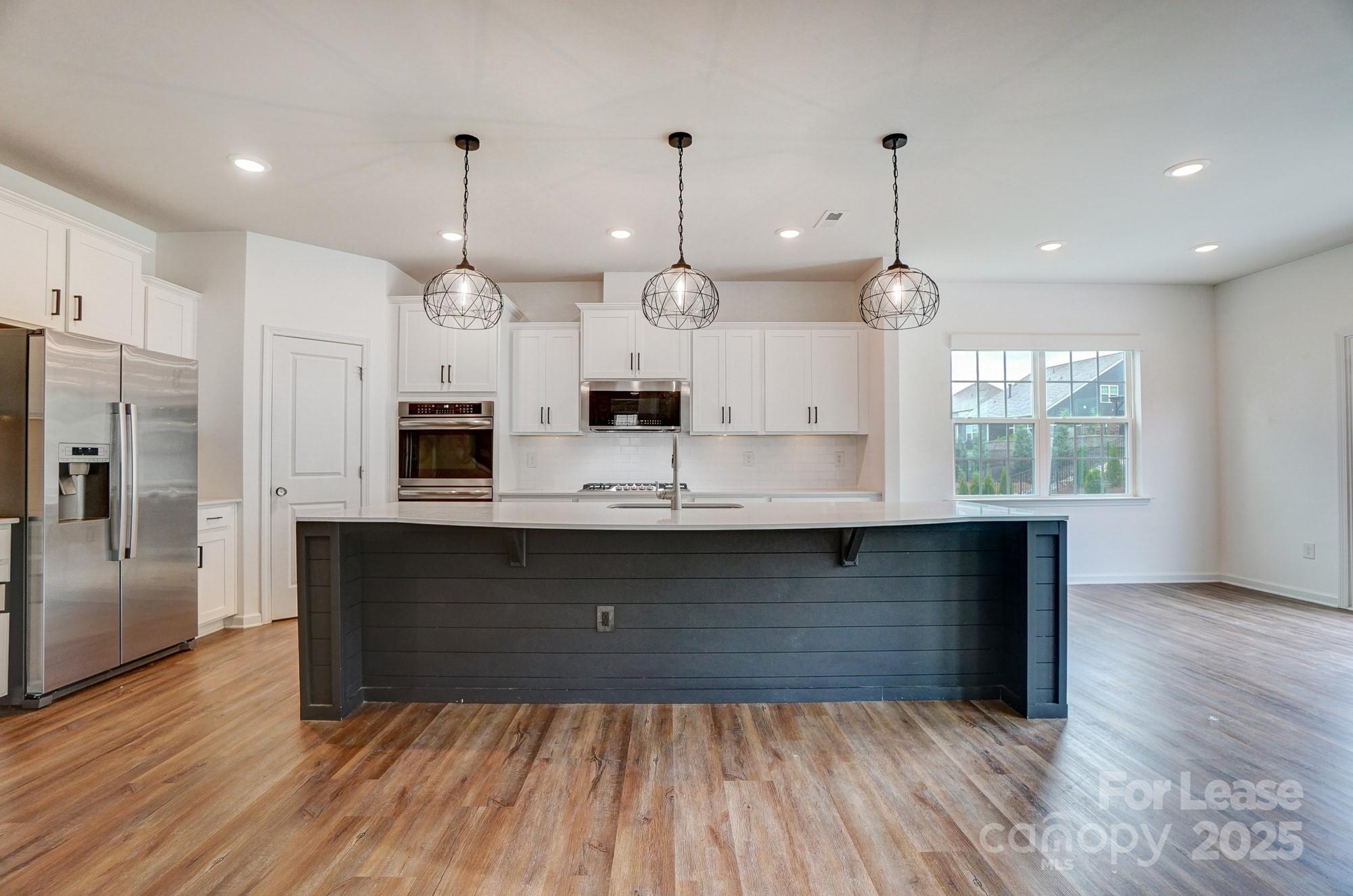 3046 Deep River Way Property Photo