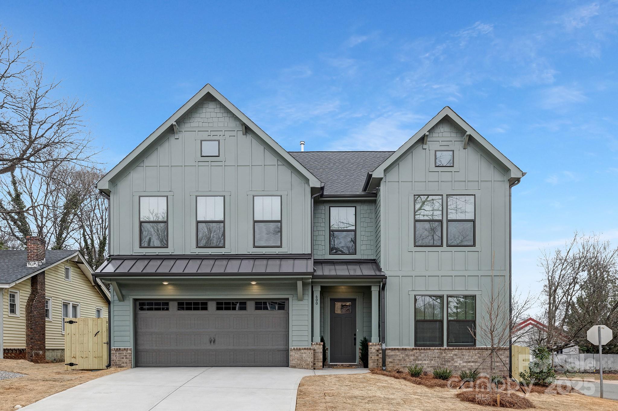 600 Campus Street Property Photo