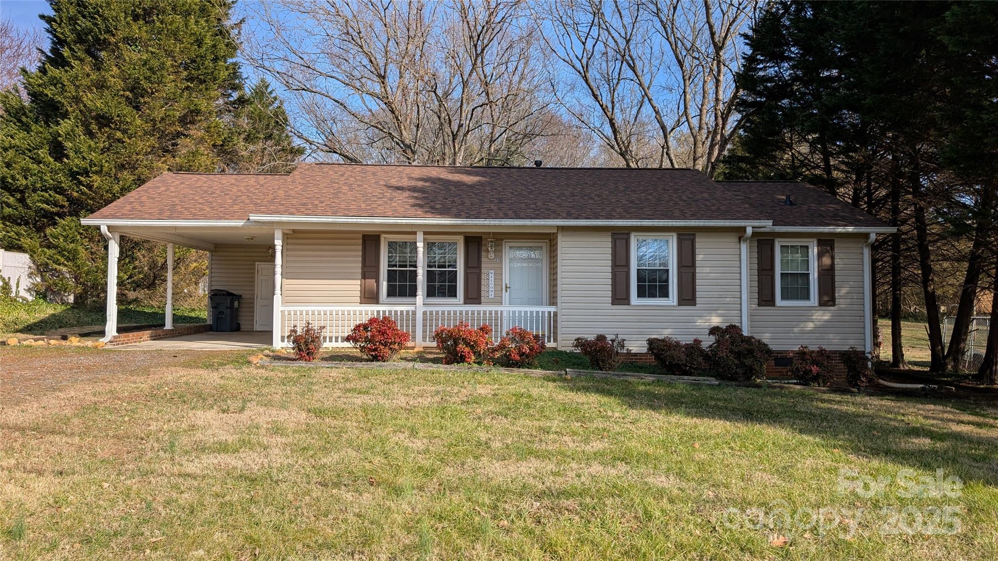 219 W Edison Drive Property Photo