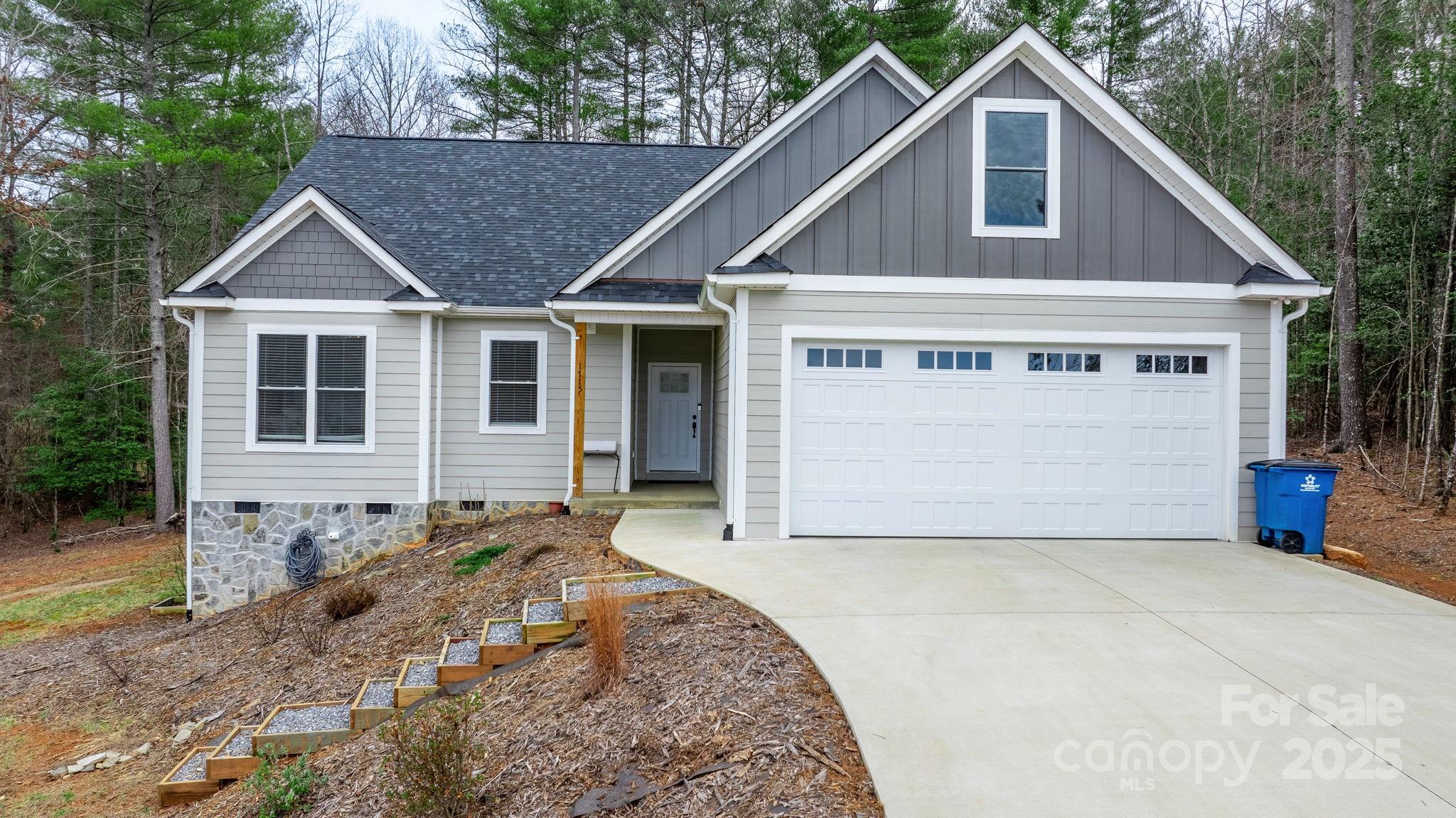 1715 Plantation Loop Property Photo