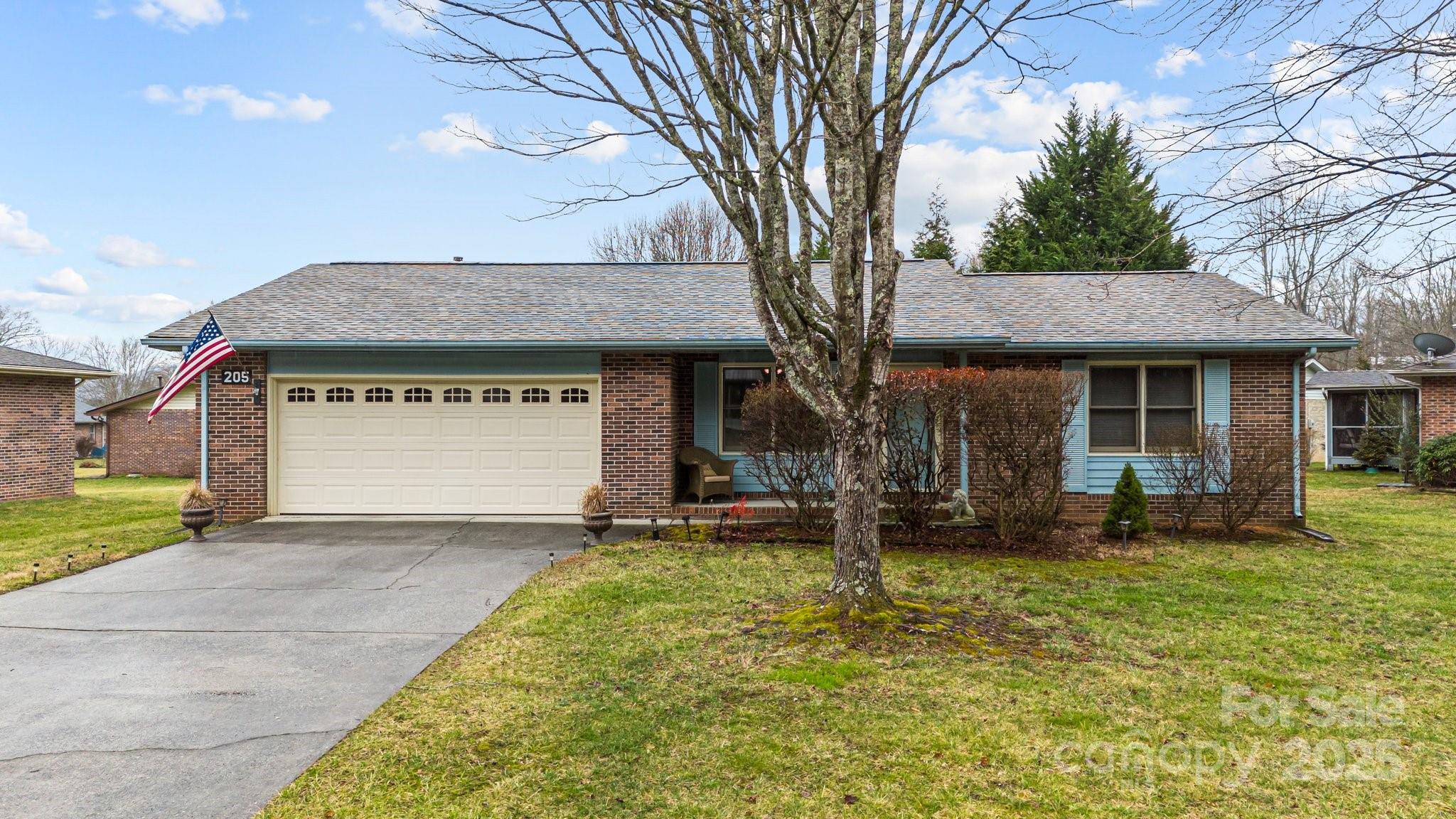 205 Resada Drive Property Photo