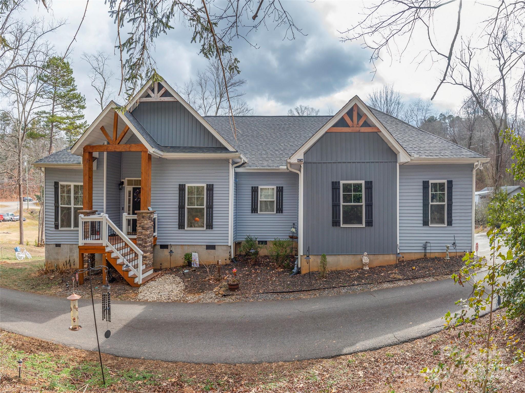 176 Sardis Road Property Photo