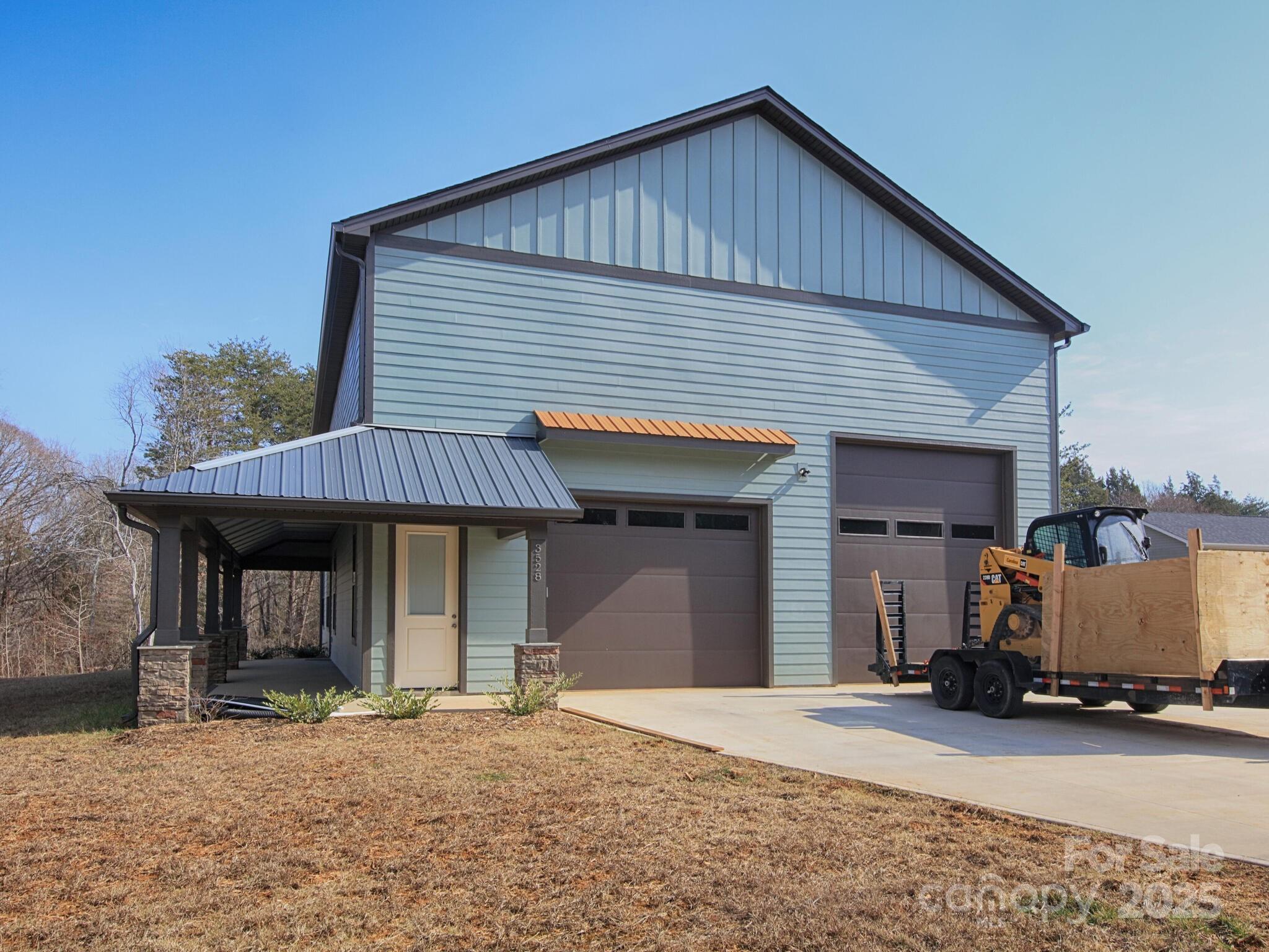3528 Thunder Road Property Photo
