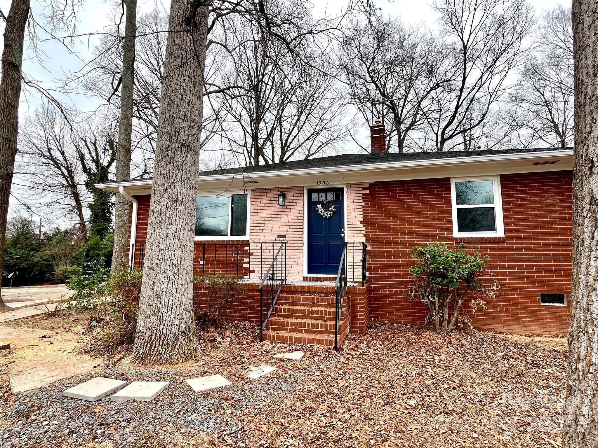 1936 Russell Avenue Property Photo