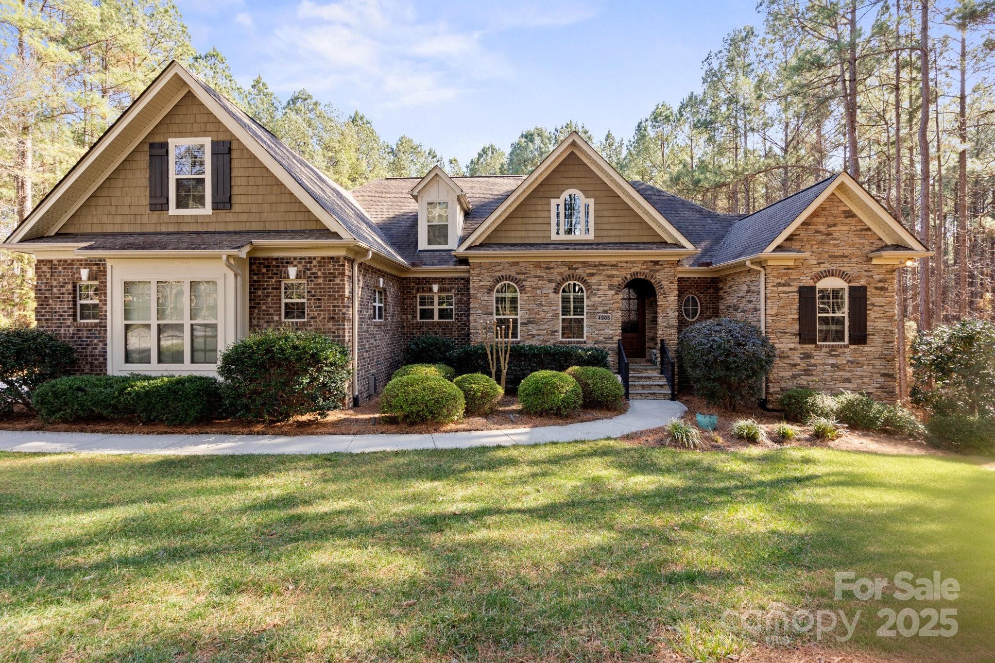 4905 River Hills Drive Property Photo