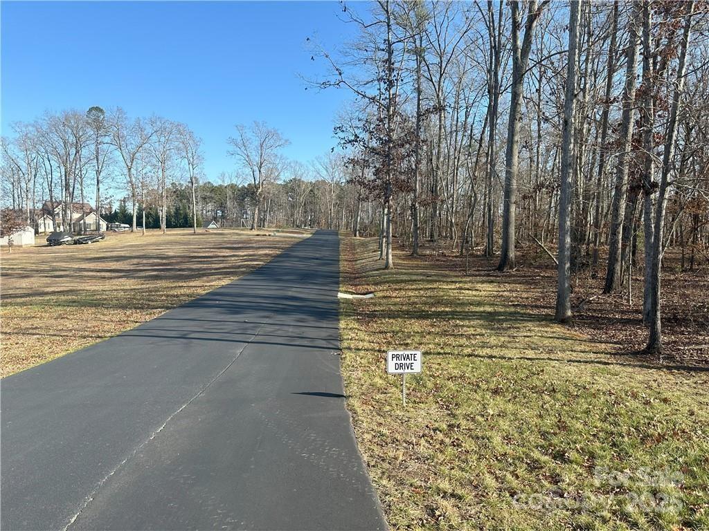 219 Sailors Rest Drive Property Photo 3