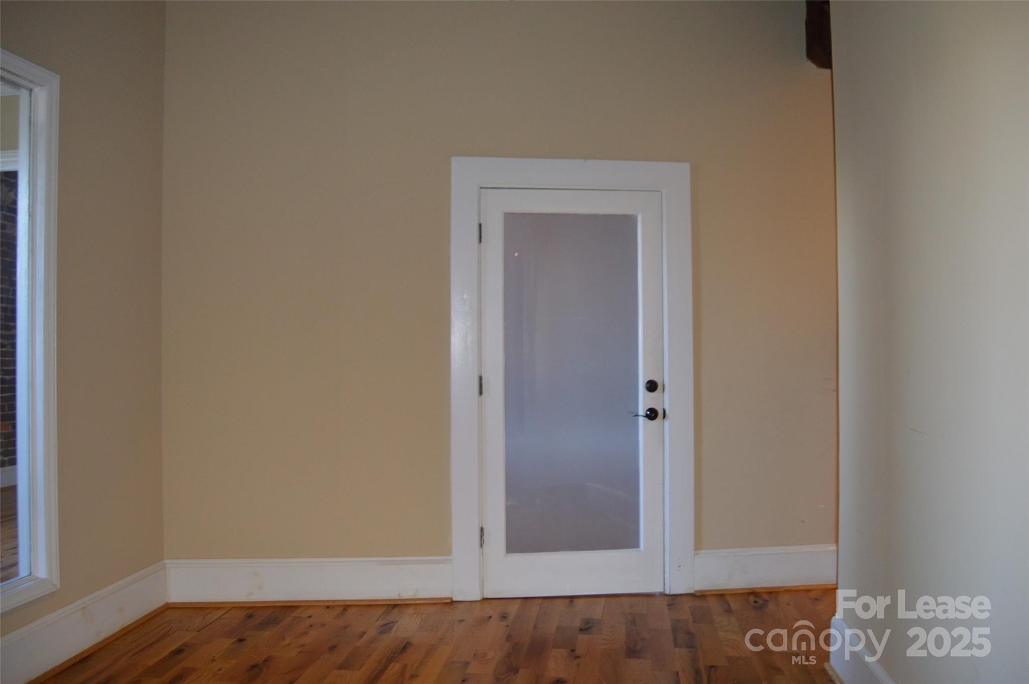 121 N Center Street 205 Property Photo 6