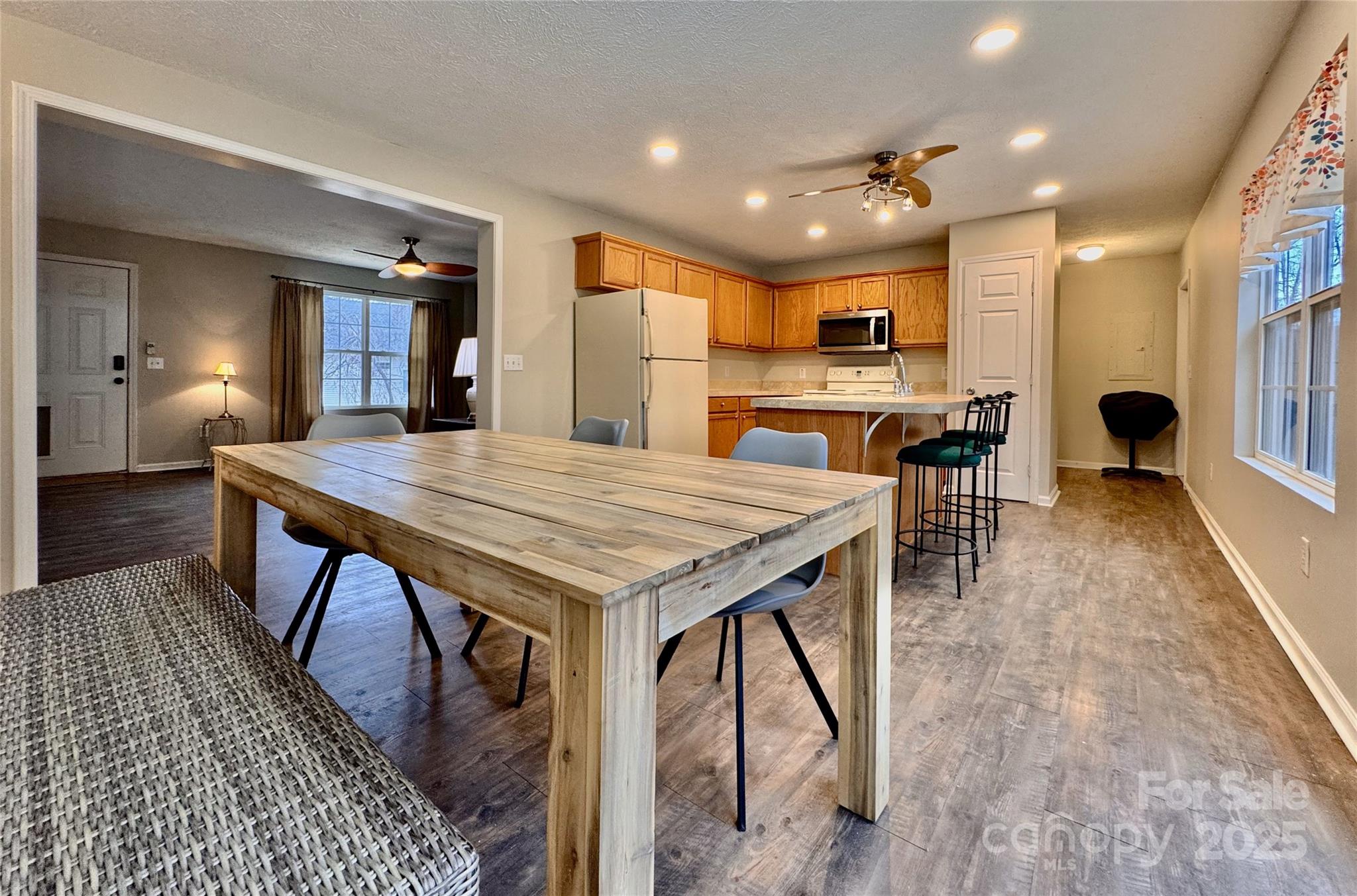 231 Newberry Drive Property Photo
