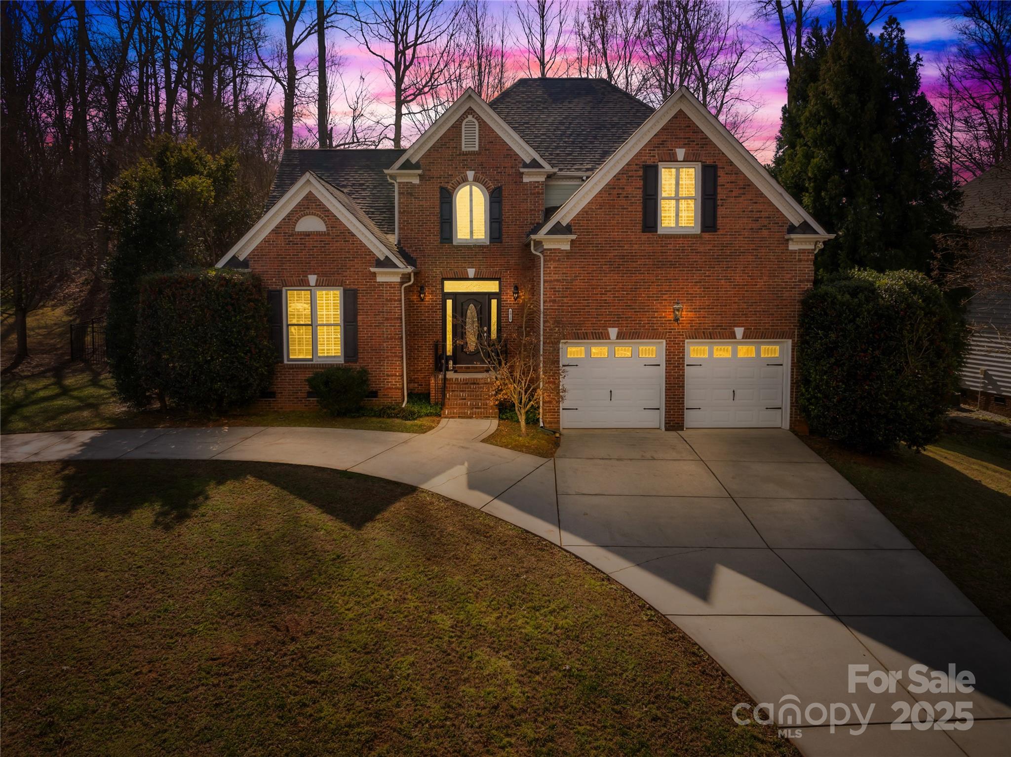 8020 Harrington Woods Road Property Photo