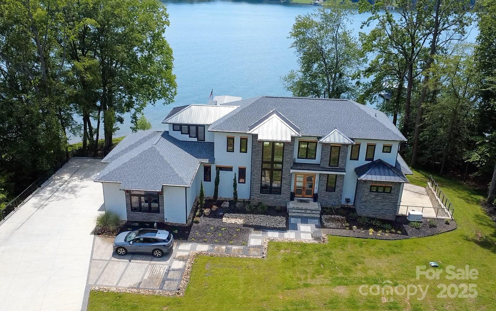 180 Willow Point Road Property Photo