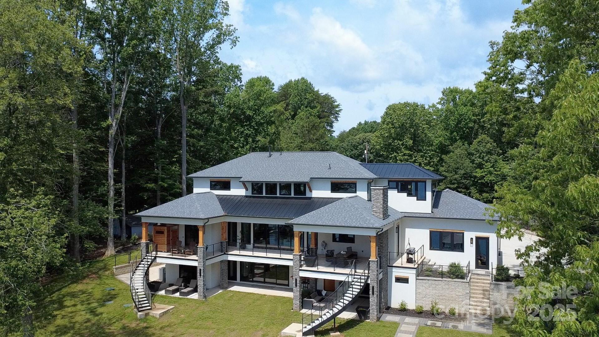 180 Willow Point Road Property Photo 1