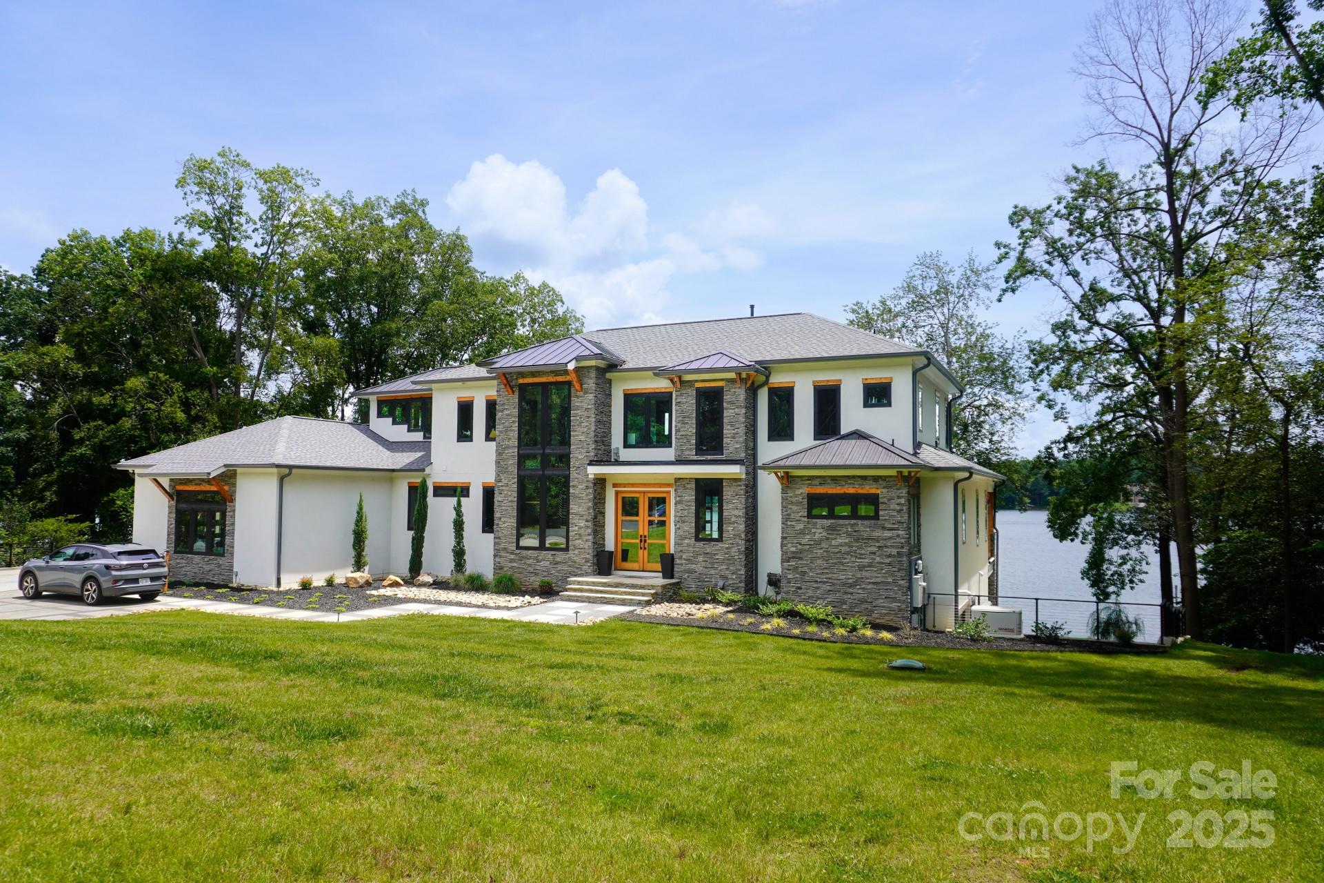 180 Willow Point Road Property Photo 4