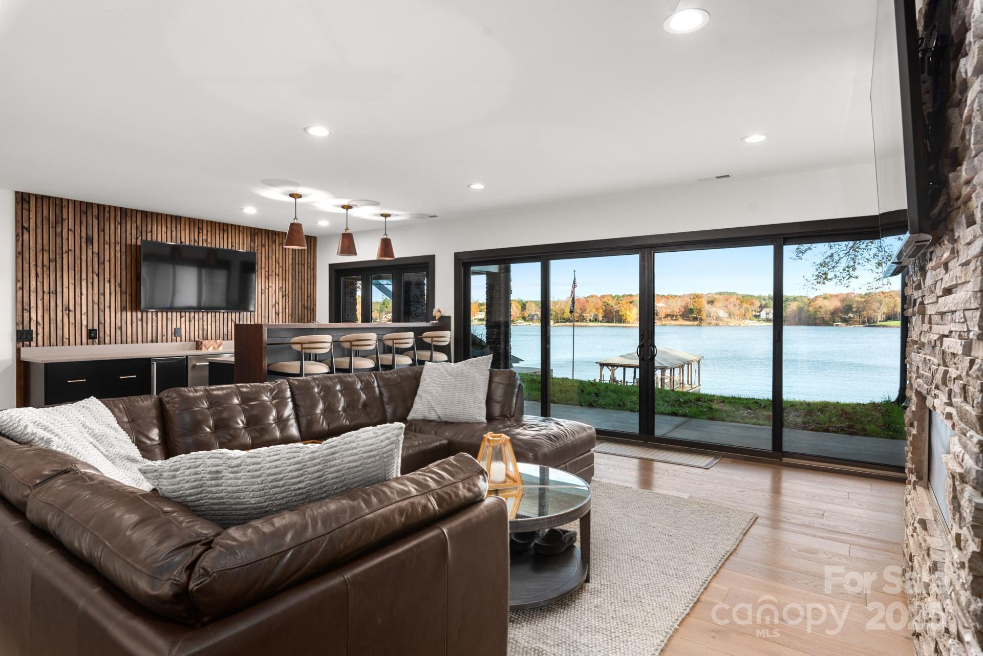 180 Willow Point Road Property Photo 22