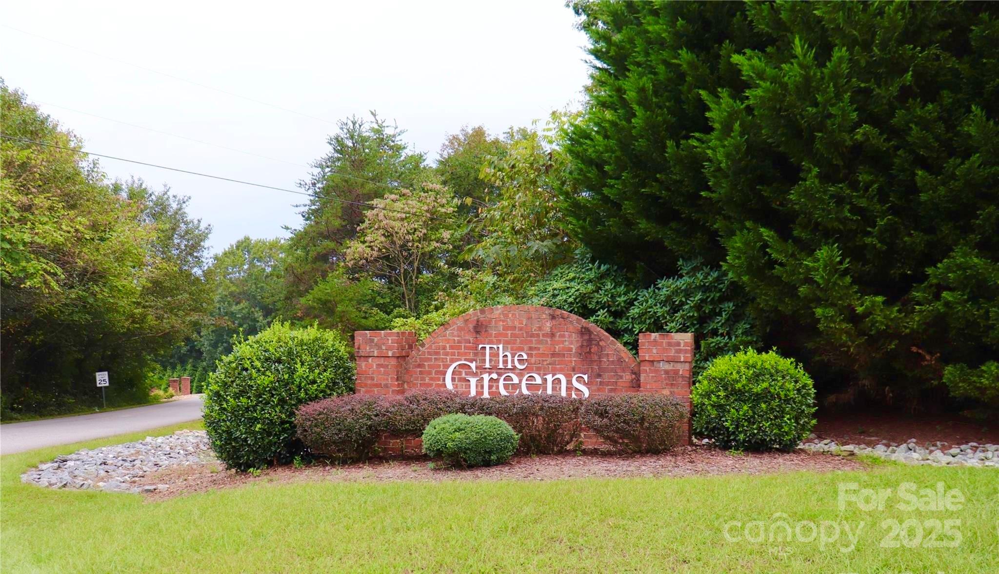 21 Greenway Drive Property Photo
