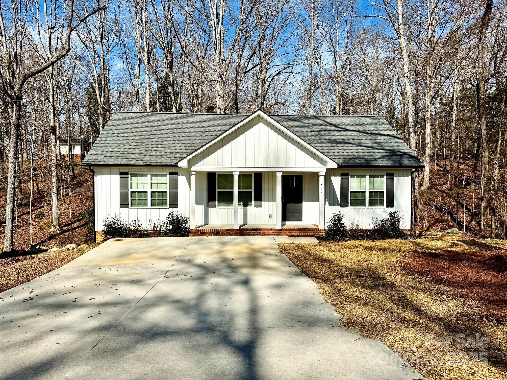 514 Meadowrock Drive Property Photo