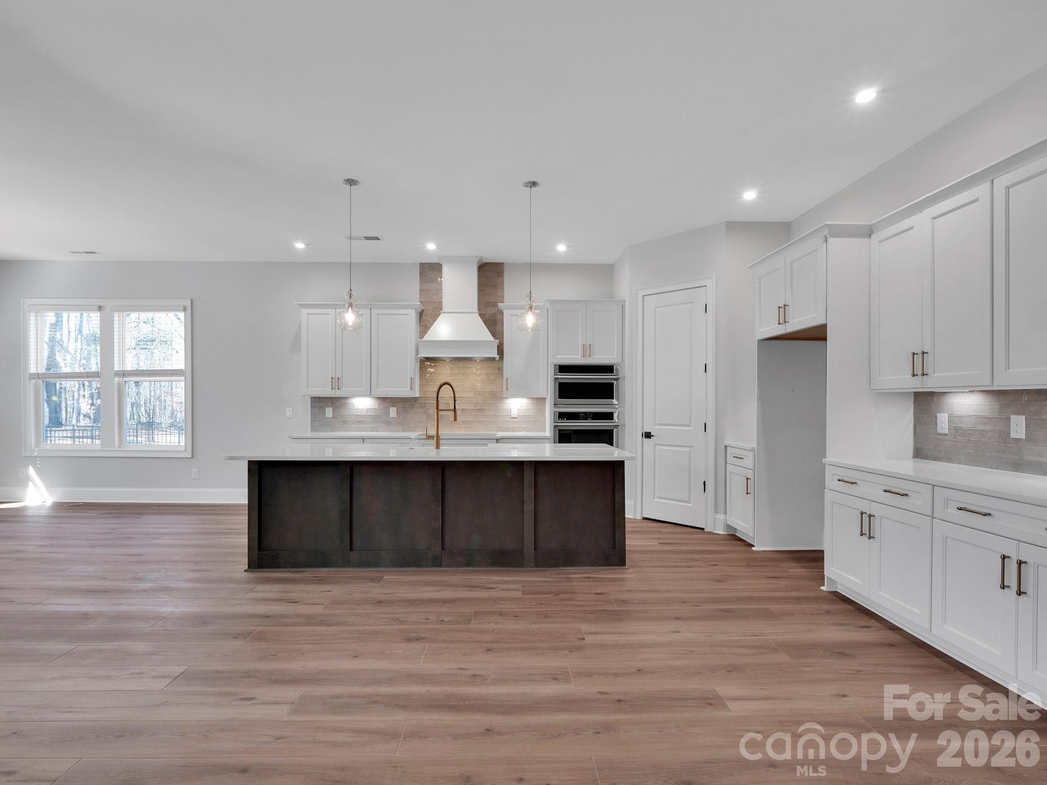 6055 Brush Creek Property Photo 6