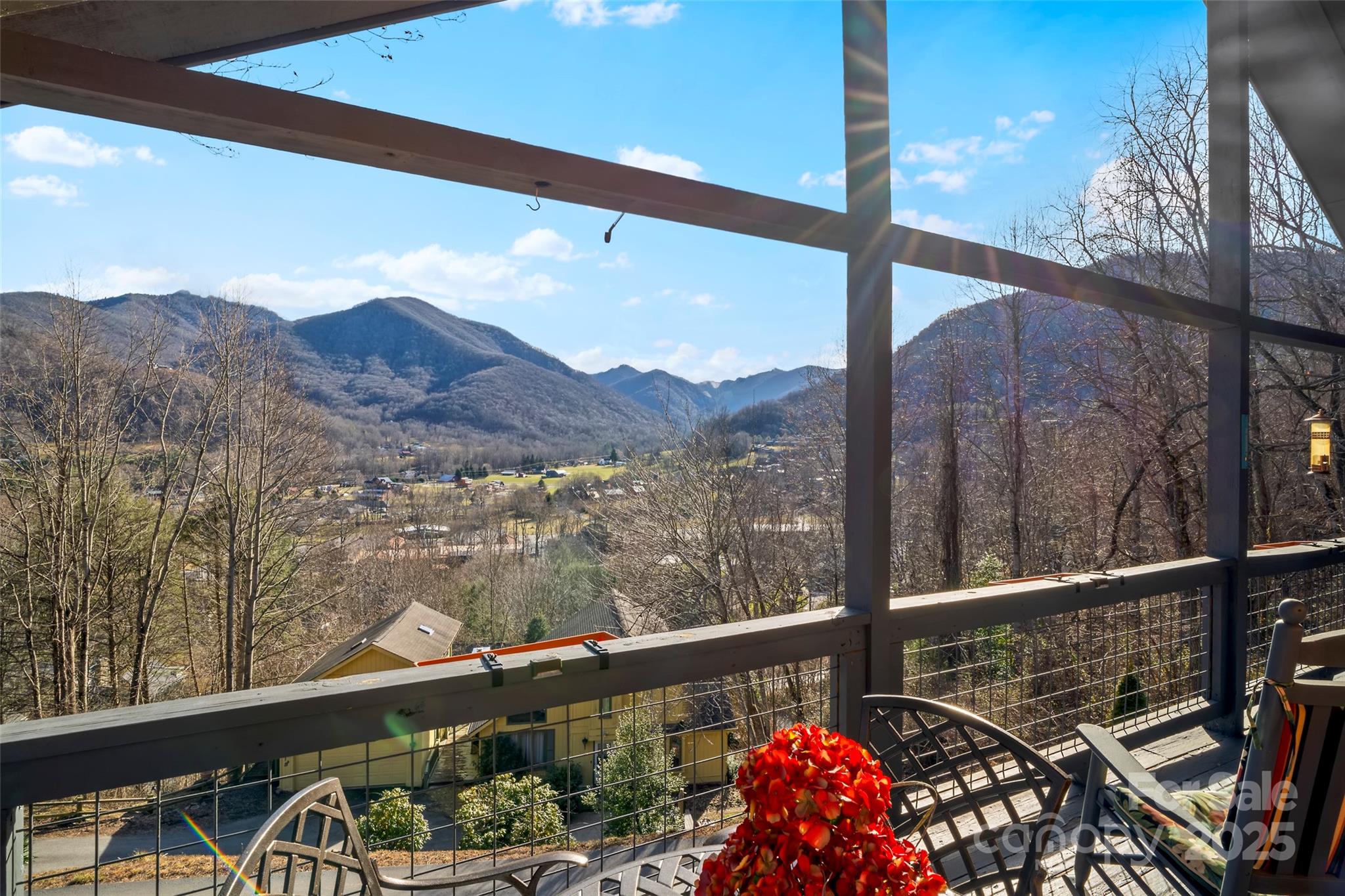 280 Silverleaf Circle Property Photo