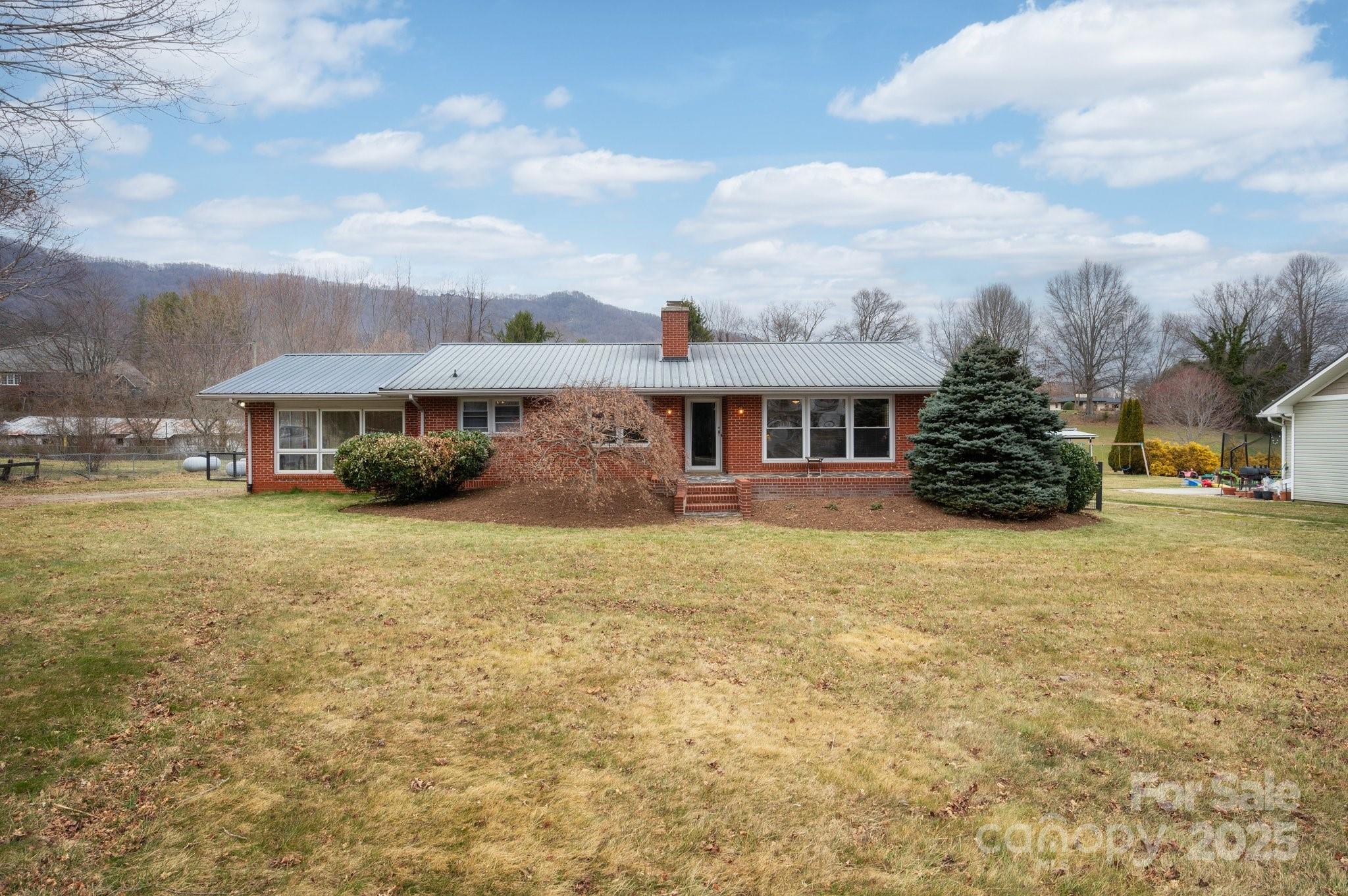 1134 Plott Creek Road Property Photo