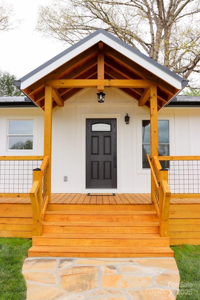 94 Breezy Knob Road Property Photo 4