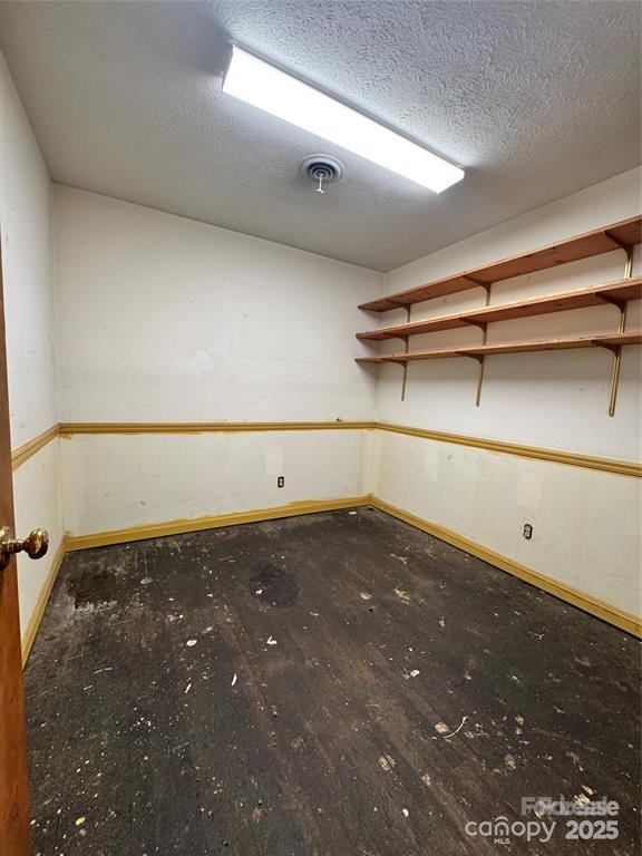 131 4th Avenue Property Photo 14