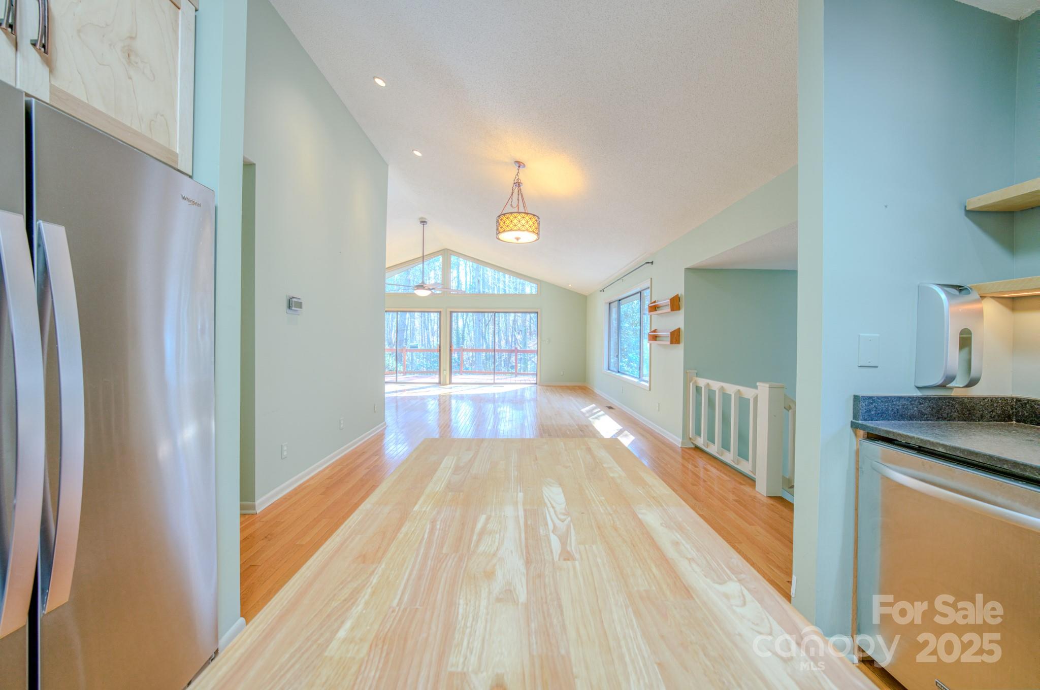 138 Woodhaven Drive Property Photo 6