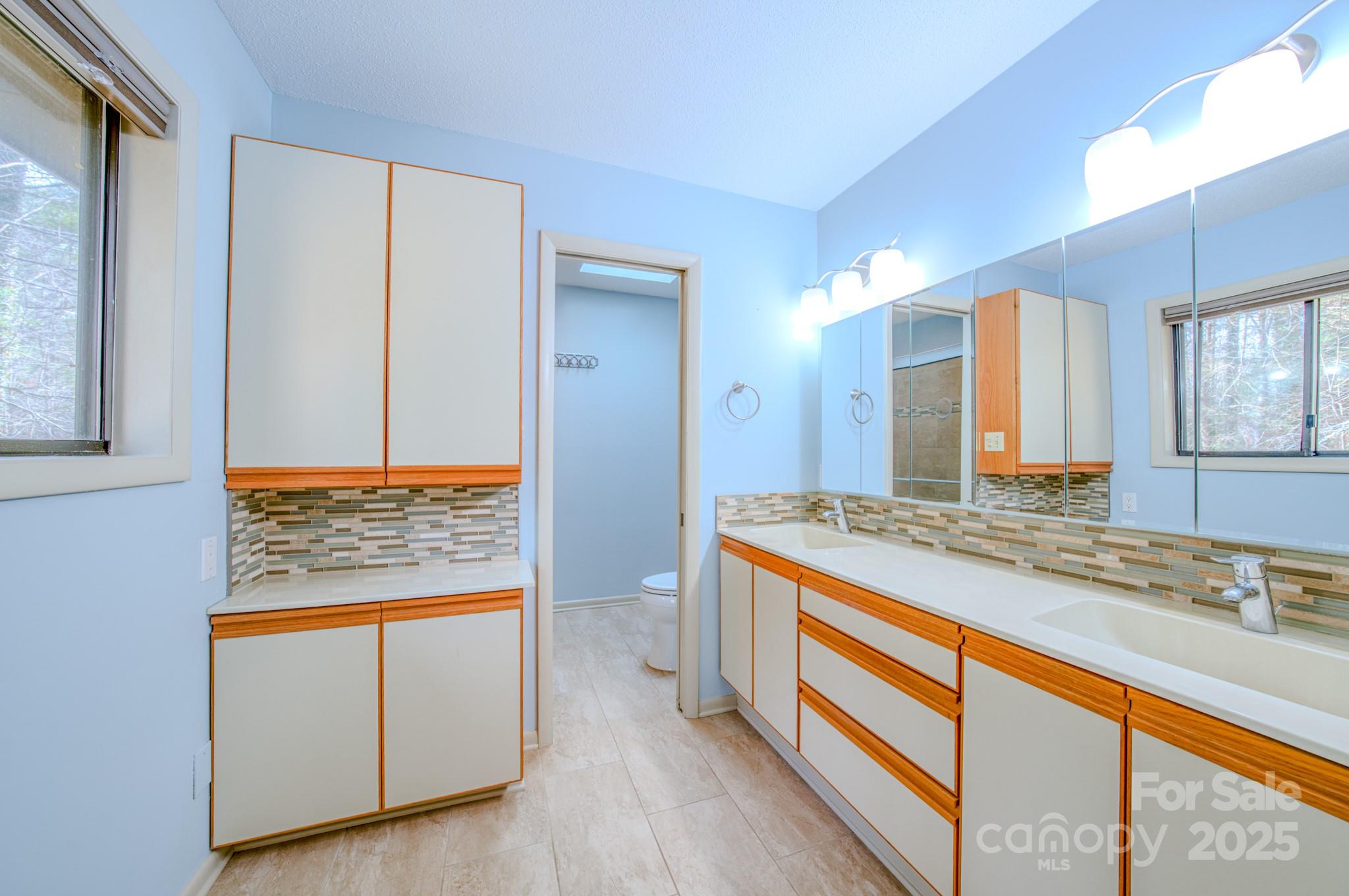 138 Woodhaven Drive Property Photo 12